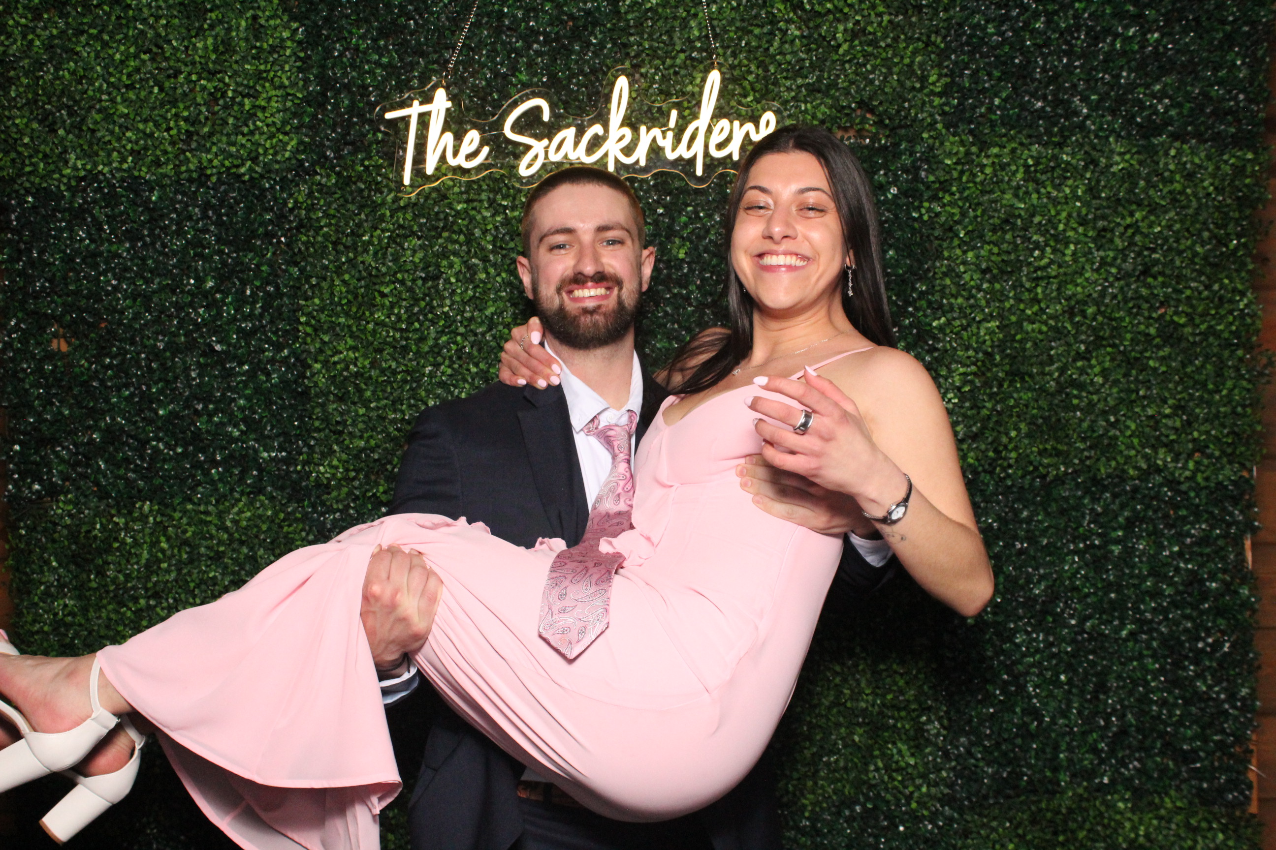 Sydney & Nick | View more photos from the event at gallery.photoboothcincy.com/u/PhotoBoothCincy/Sydney-Nick
