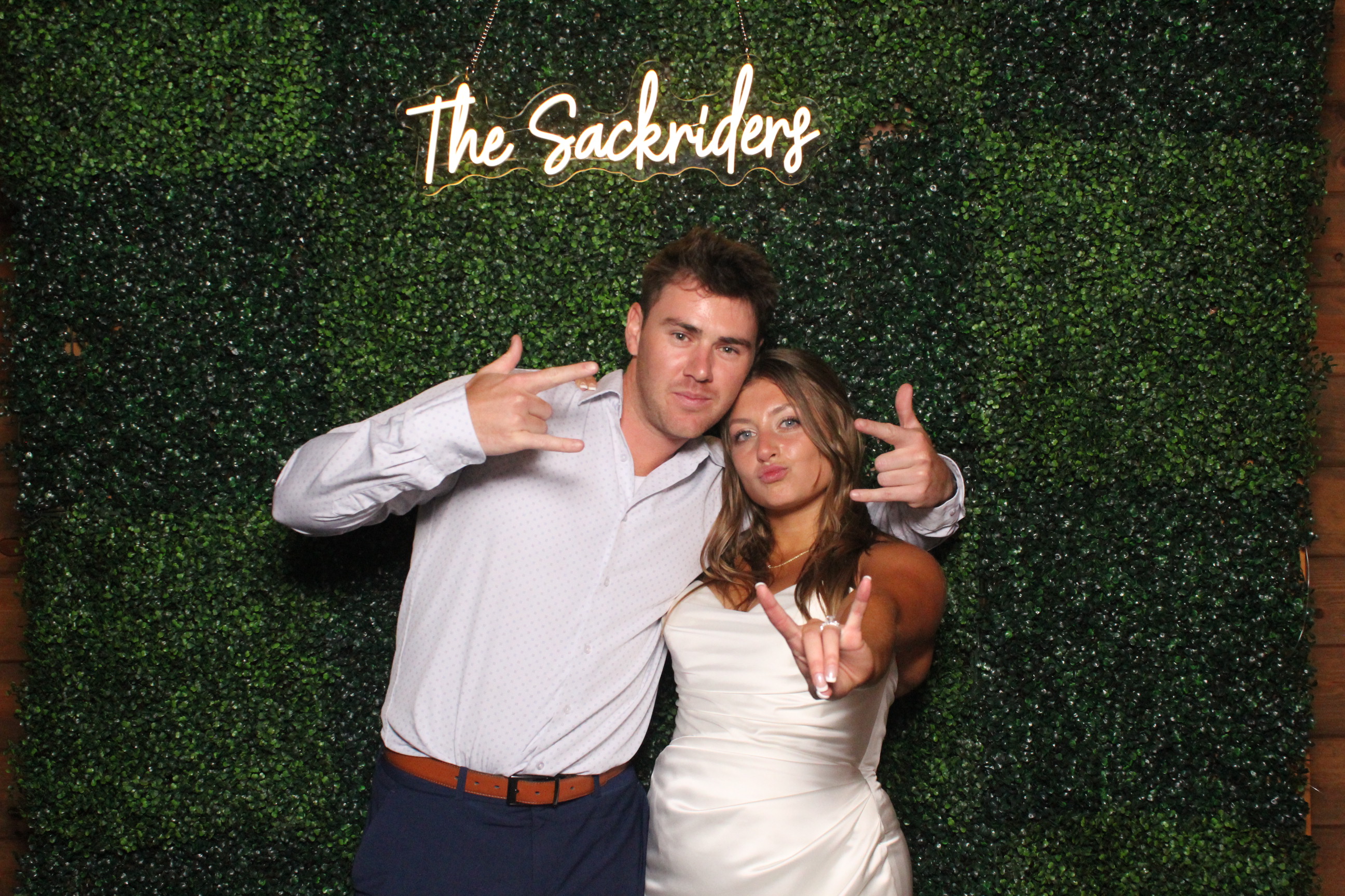 Sydney & Nick | View more photos from the event at gallery.photoboothcincy.com/u/PhotoBoothCincy/Sydney-Nick
