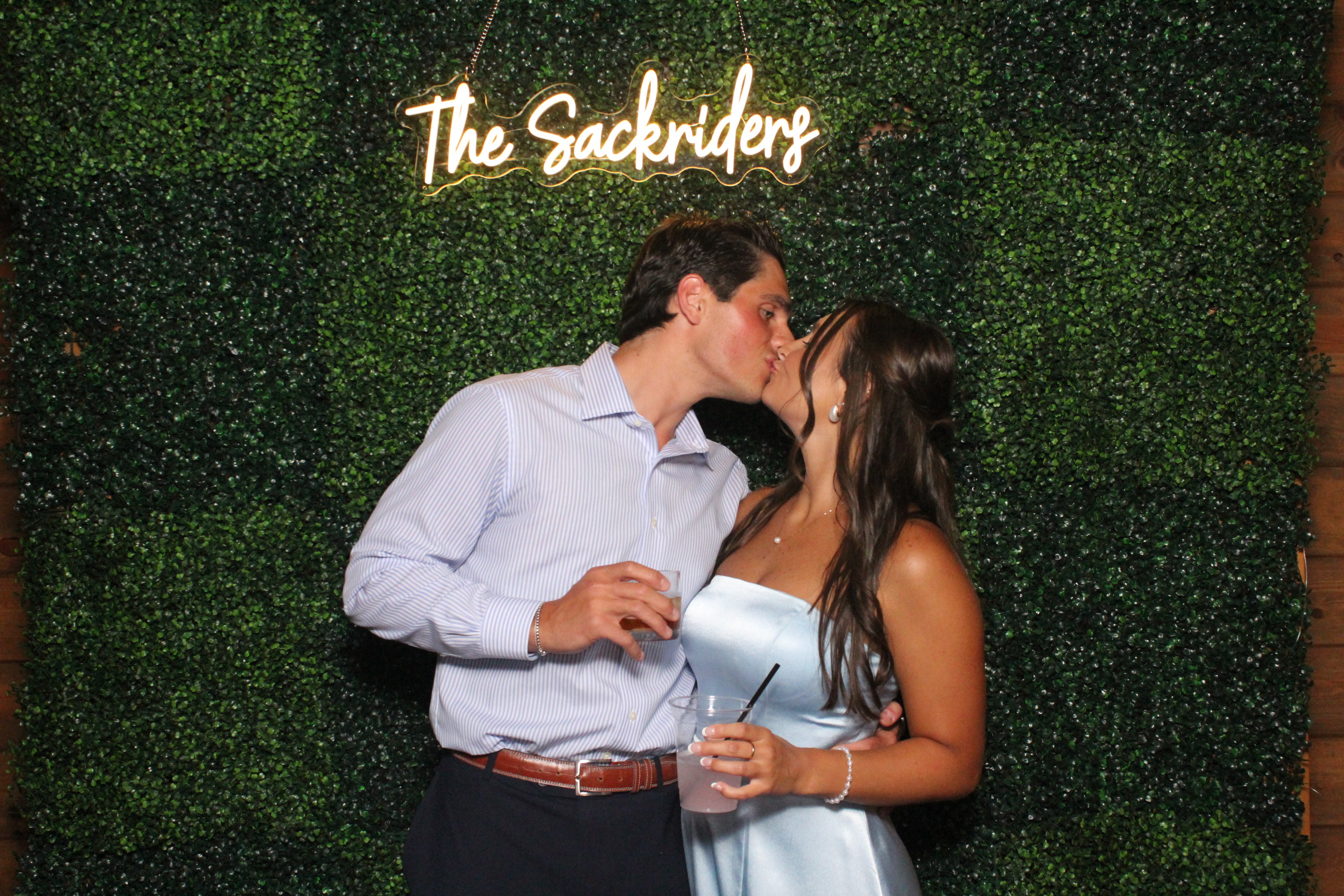 Sydney & Nick | View more photos from the event at gallery.photoboothcincy.com/u/PhotoBoothCincy/Sydney-Nick