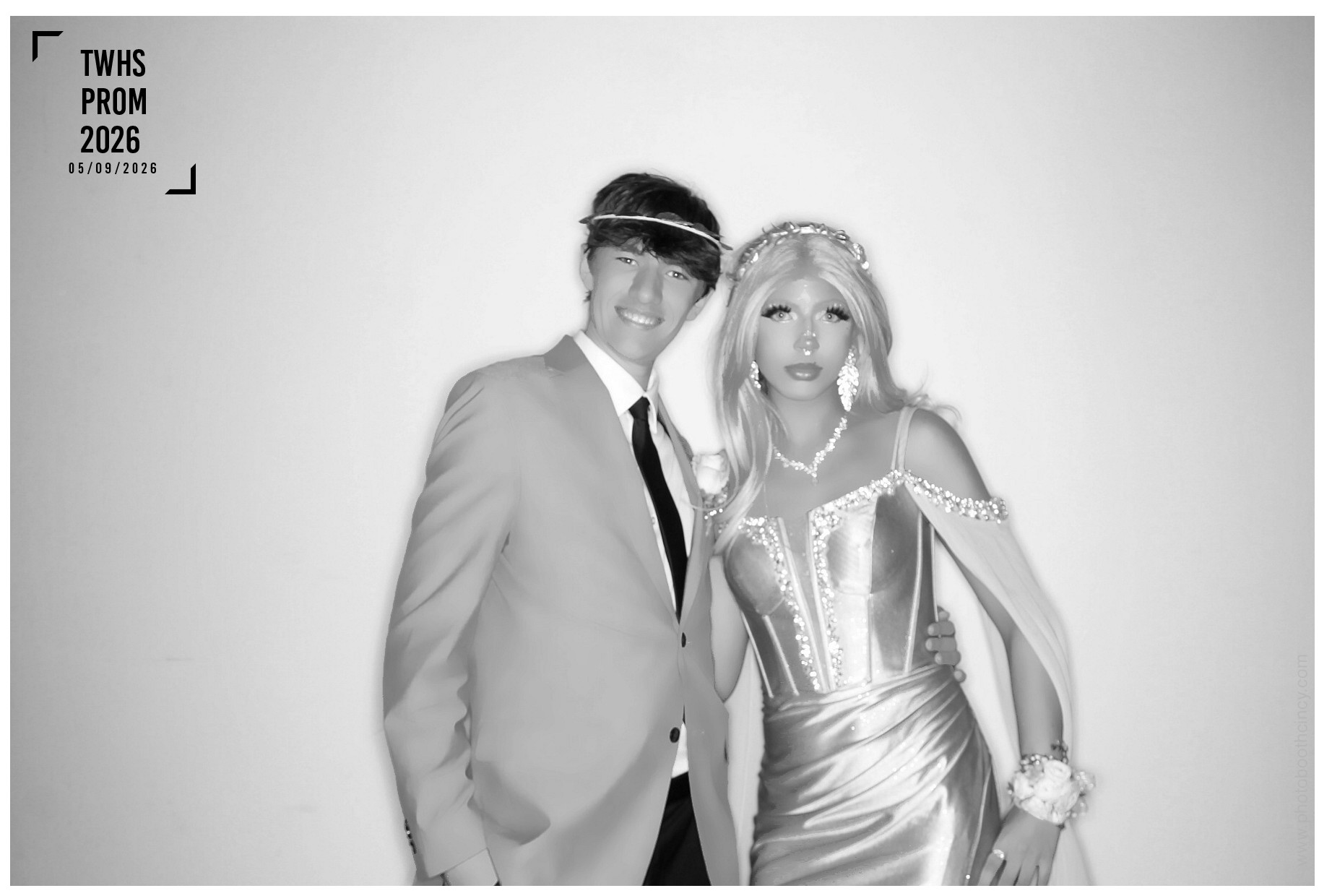 TWHS Prom 2026 | View more photos from the event at gallery.photoboothcincy.com/u/PhotoBoothCincy/TWHS-Prom-2026