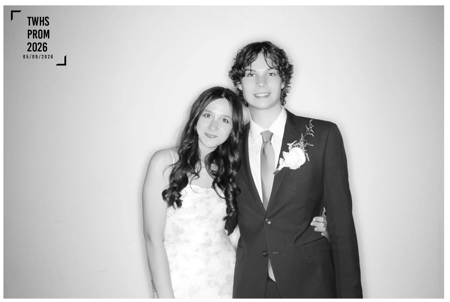 TWHS Prom 2026 | View more photos from the event at gallery.photoboothcincy.com/u/PhotoBoothCincy/TWHS-Prom-2026