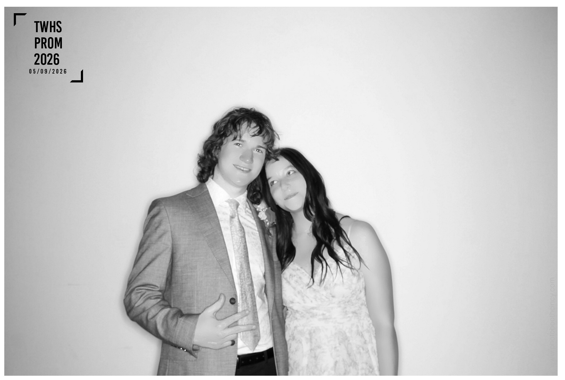 TWHS Prom 2026 | View more photos from the event at gallery.photoboothcincy.com/u/PhotoBoothCincy/TWHS-Prom-2026
