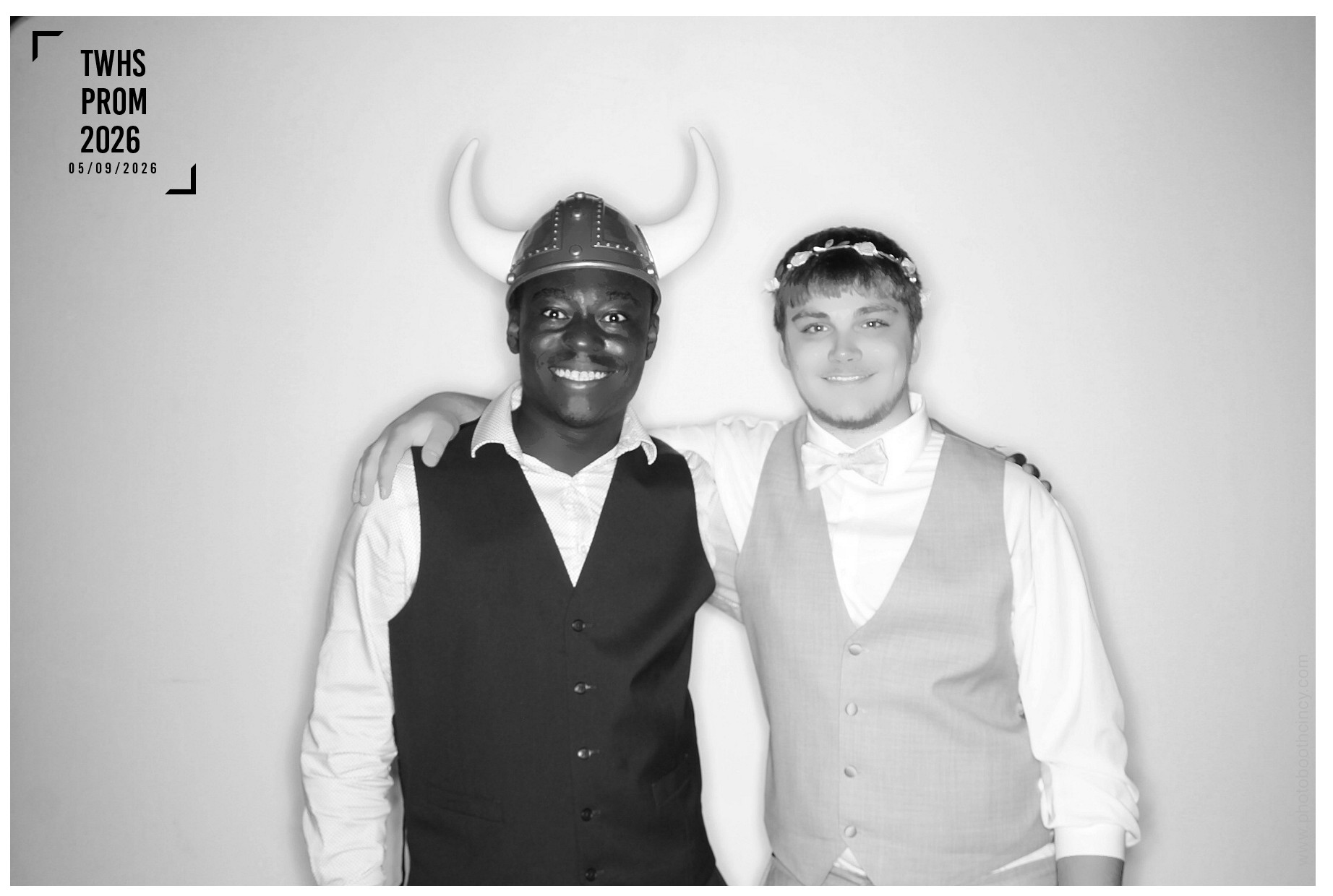 TWHS Prom 2026 | View more photos from the event at gallery.photoboothcincy.com/u/PhotoBoothCincy/TWHS-Prom-2026