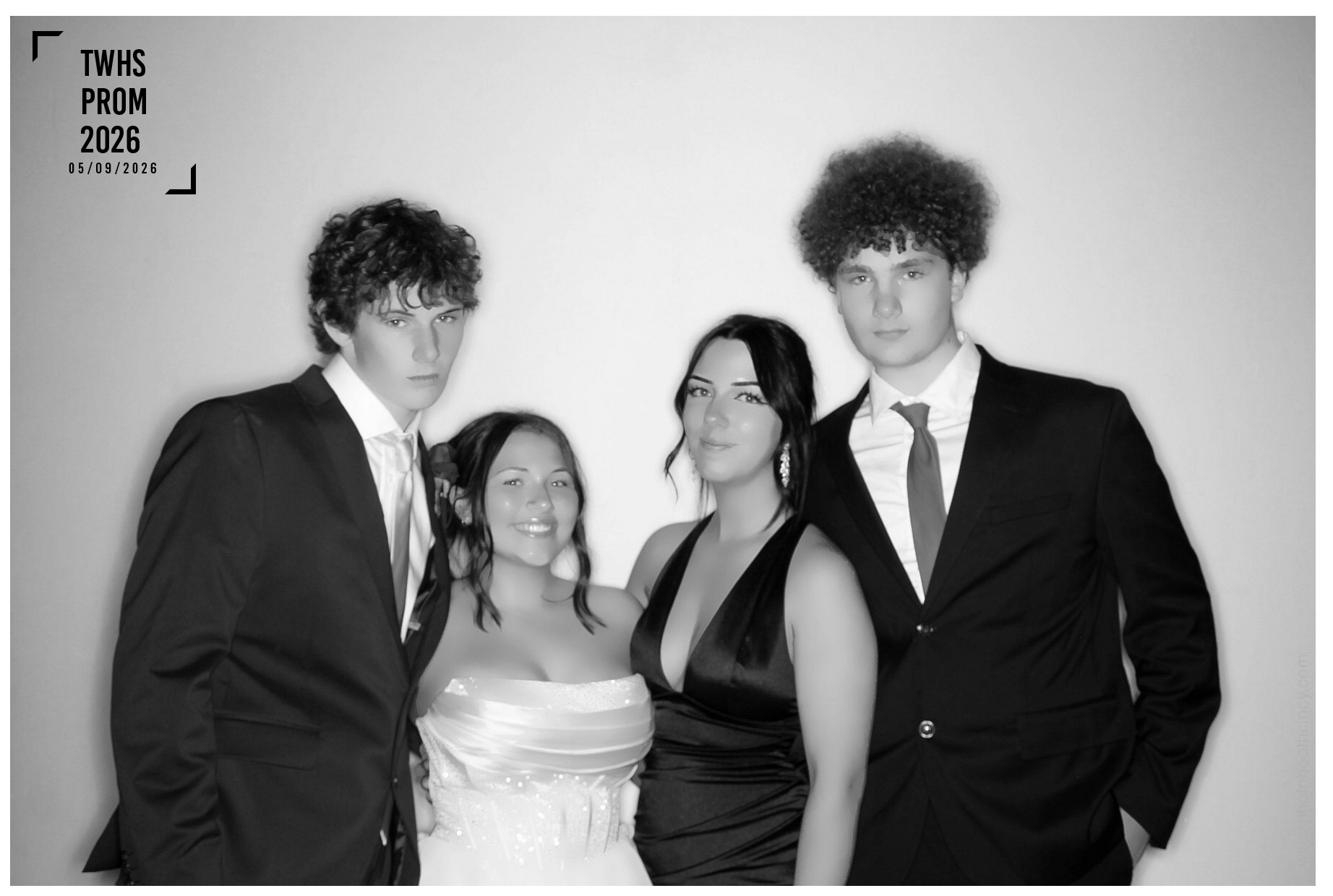 TWHS Prom 2026 | View more photos from the event at gallery.photoboothcincy.com/u/PhotoBoothCincy/TWHS-Prom-2026