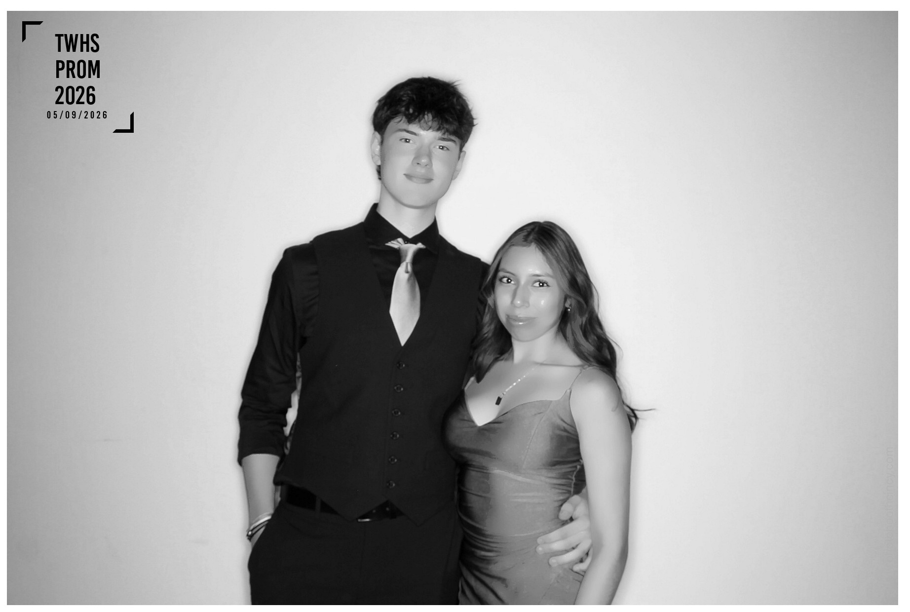 TWHS Prom 2026 | View more photos from the event at gallery.photoboothcincy.com/u/PhotoBoothCincy/TWHS-Prom-2026