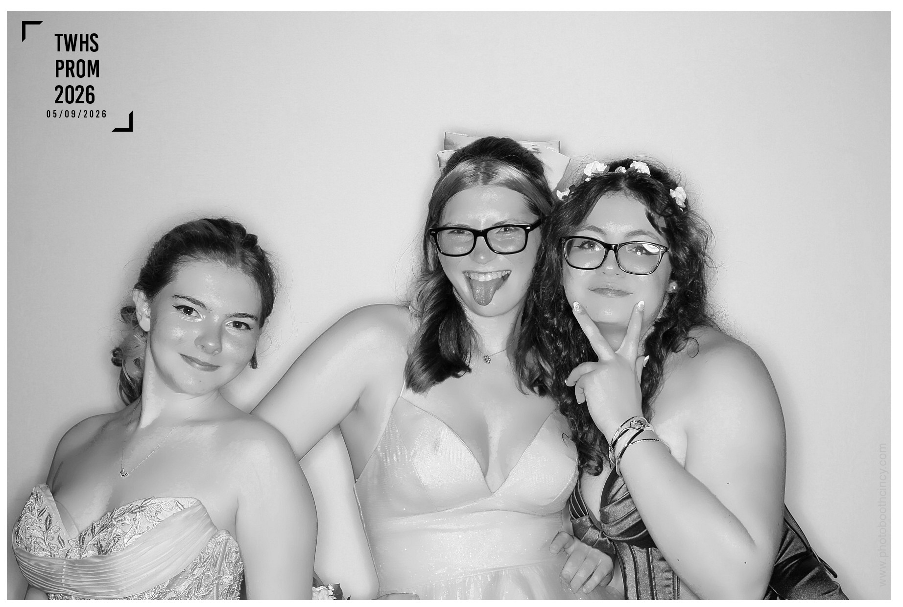 TWHS Prom 2026 | View more photos from the event at gallery.photoboothcincy.com/u/PhotoBoothCincy/TWHS-Prom-2026