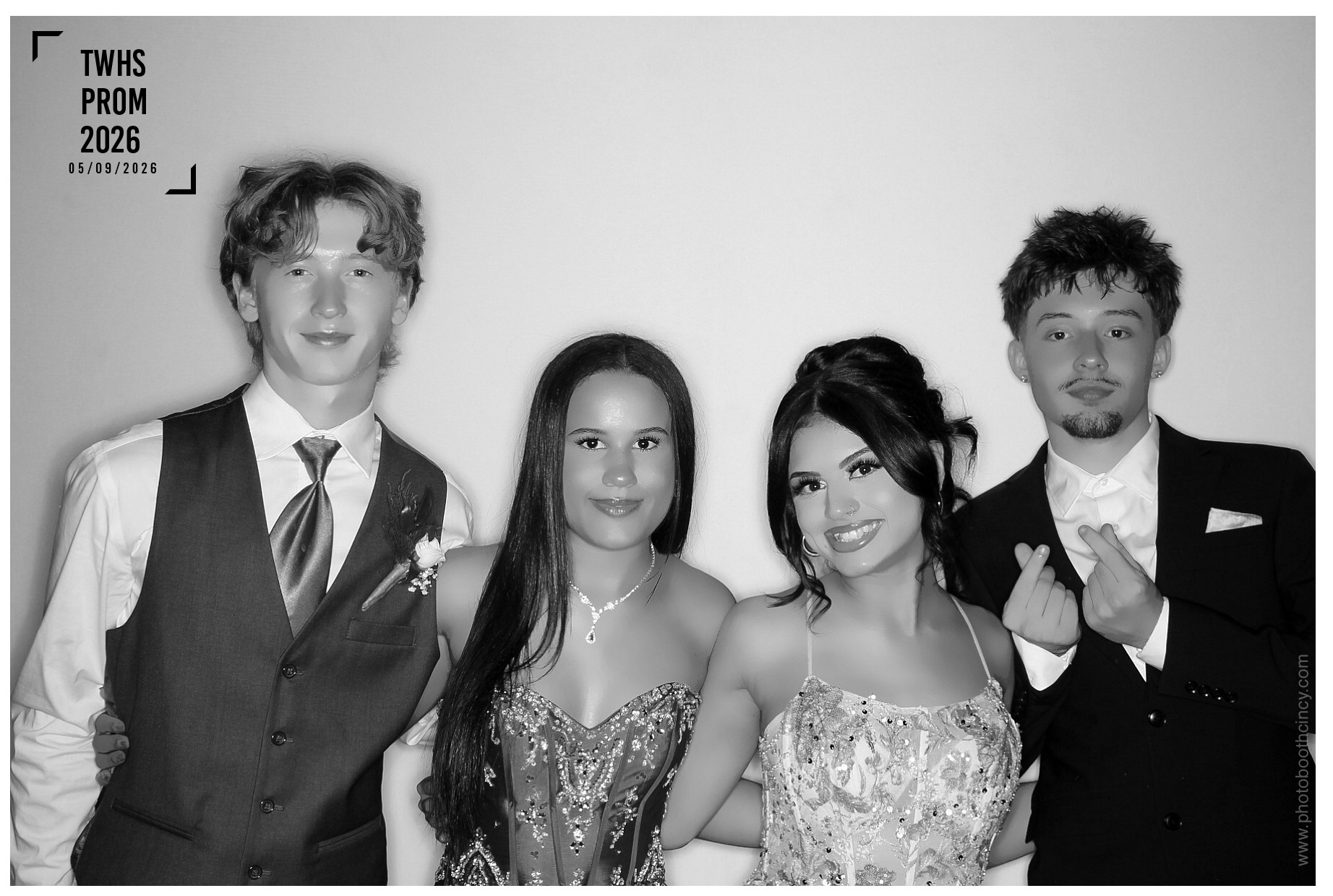 TWHS Prom 2026 | View more photos from the event at gallery.photoboothcincy.com/u/PhotoBoothCincy/TWHS-Prom-2026