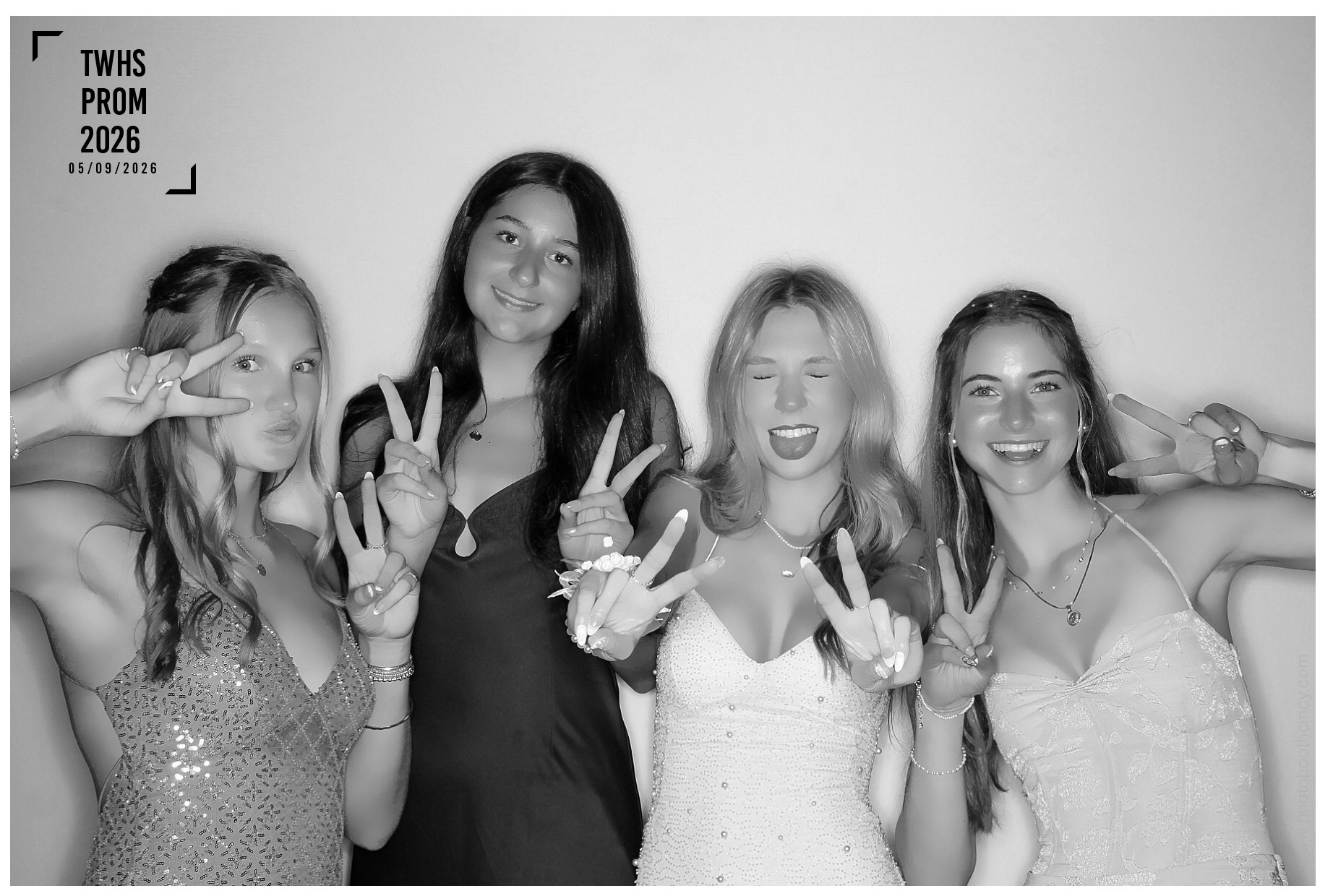 TWHS Prom 2026 | View more photos from the event at gallery.photoboothcincy.com/u/PhotoBoothCincy/TWHS-Prom-2026