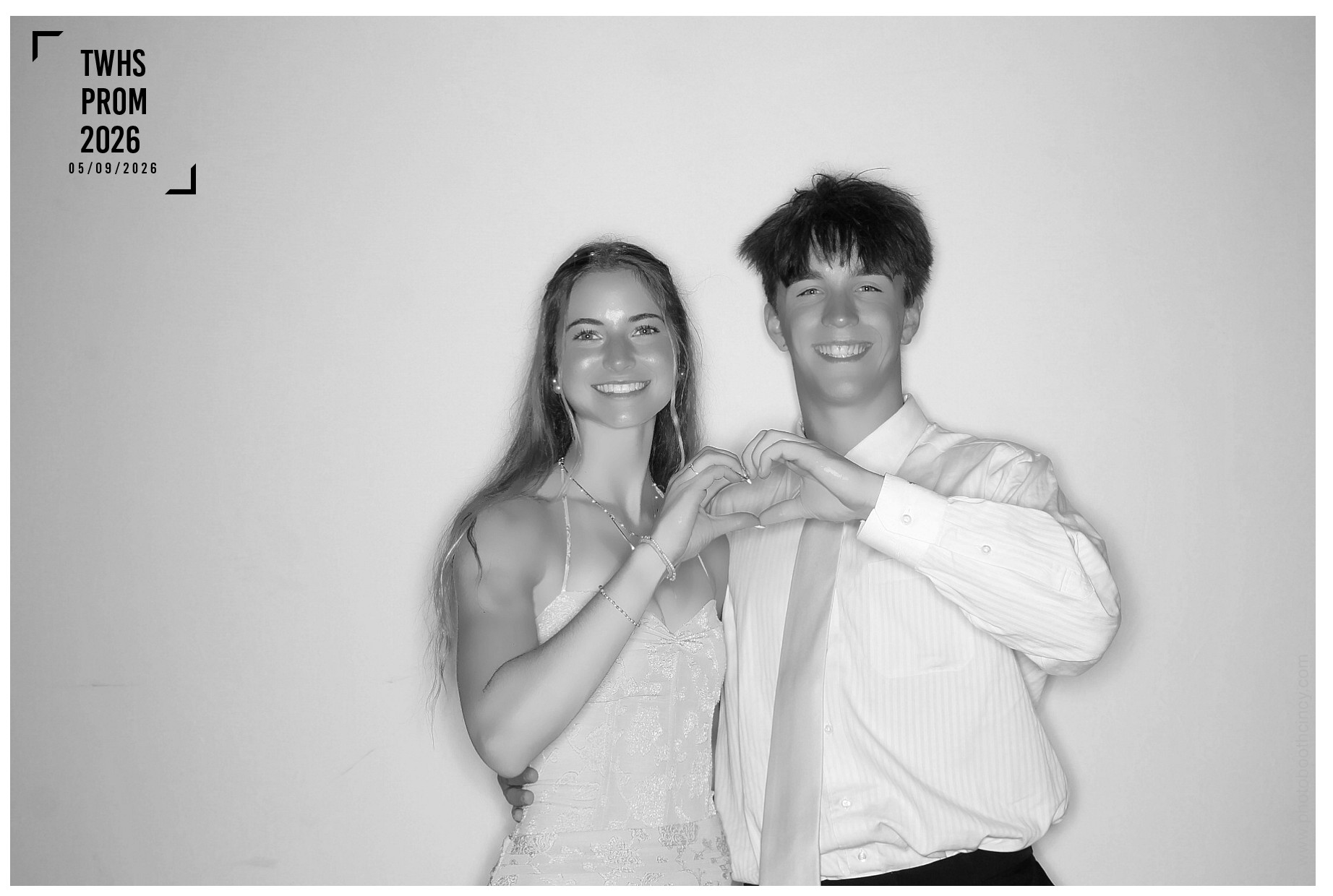TWHS Prom 2026 | View more photos from the event at gallery.photoboothcincy.com/u/PhotoBoothCincy/TWHS-Prom-2026
