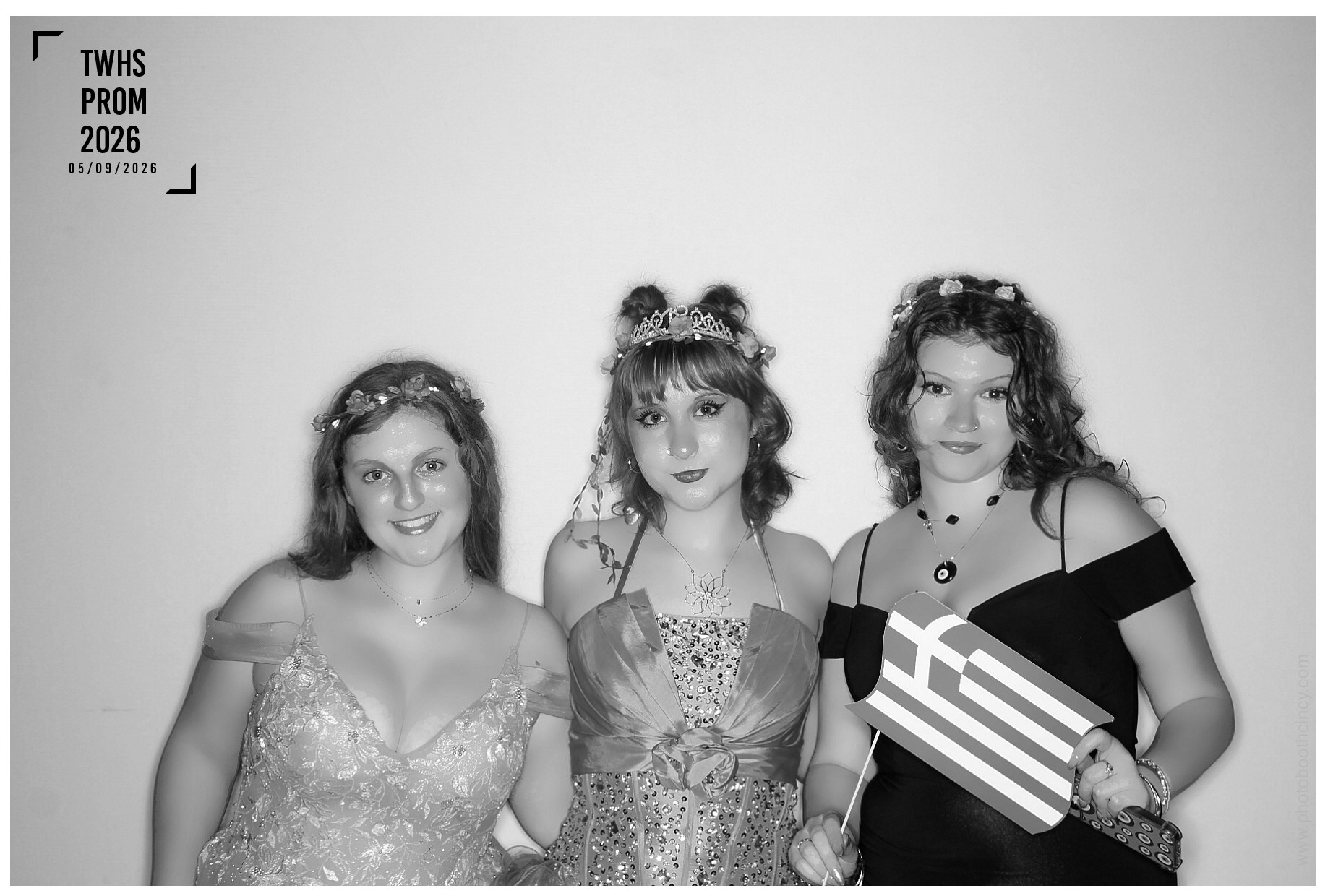 TWHS Prom 2026 | View more photos from the event at gallery.photoboothcincy.com/u/PhotoBoothCincy/TWHS-Prom-2026