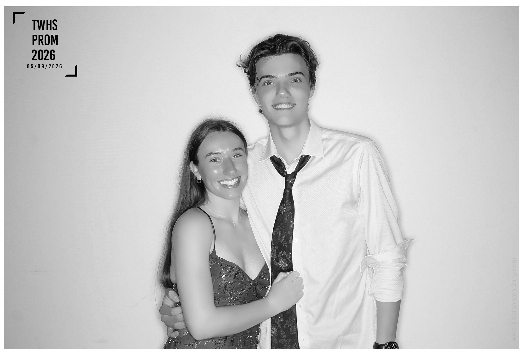 TWHS Prom 2026 | View more photos from the event at gallery.photoboothcincy.com/u/PhotoBoothCincy/TWHS-Prom-2026