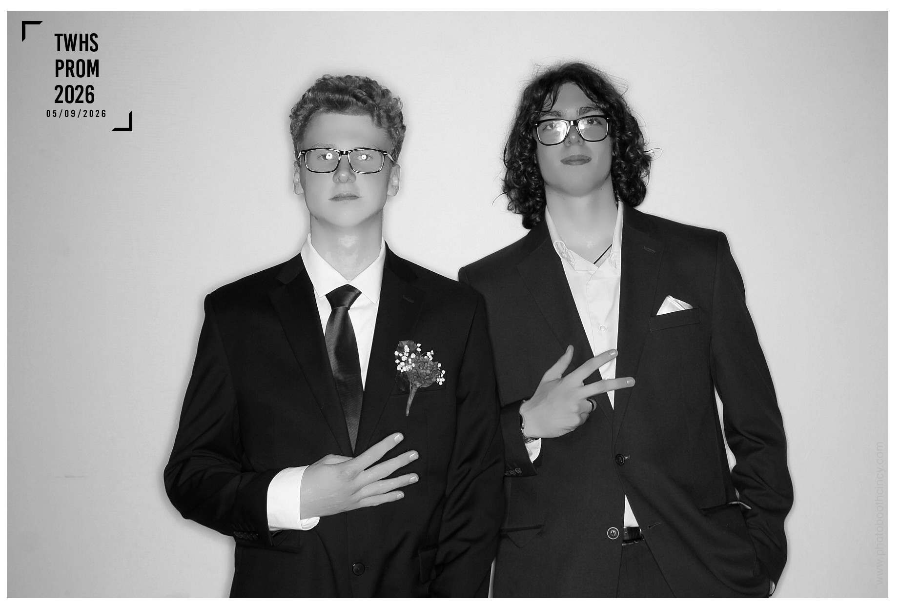 TWHS Prom 2026 | View more photos from the event at gallery.photoboothcincy.com/u/PhotoBoothCincy/TWHS-Prom-2026