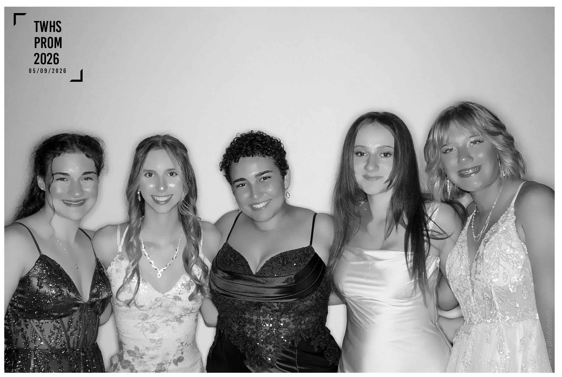TWHS Prom 2026 | View more photos from the event at gallery.photoboothcincy.com/u/PhotoBoothCincy/TWHS-Prom-2026