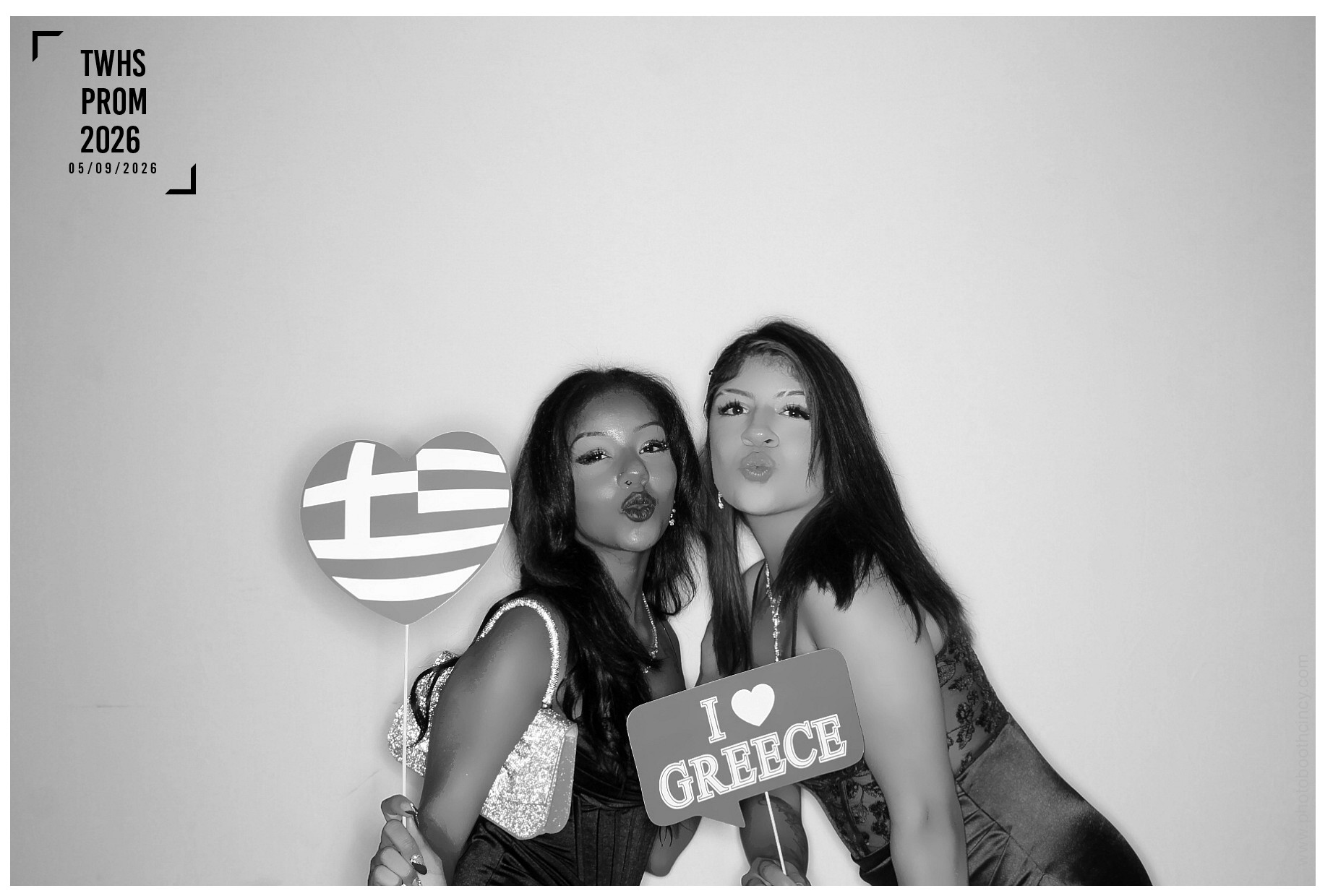 TWHS Prom 2026 | View more photos from the event at gallery.photoboothcincy.com/u/PhotoBoothCincy/TWHS-Prom-2026