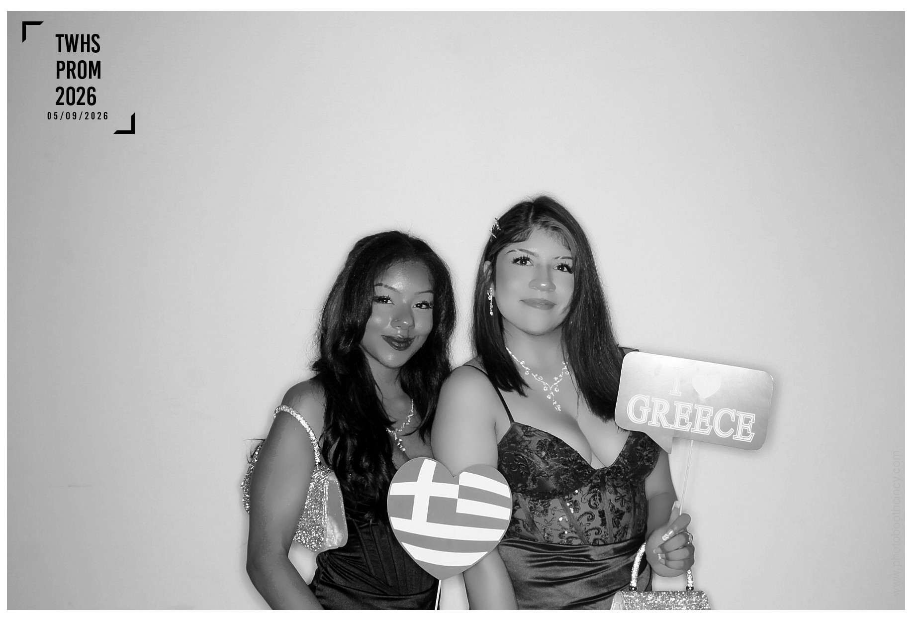 TWHS Prom 2026 | View more photos from the event at gallery.photoboothcincy.com/u/PhotoBoothCincy/TWHS-Prom-2026