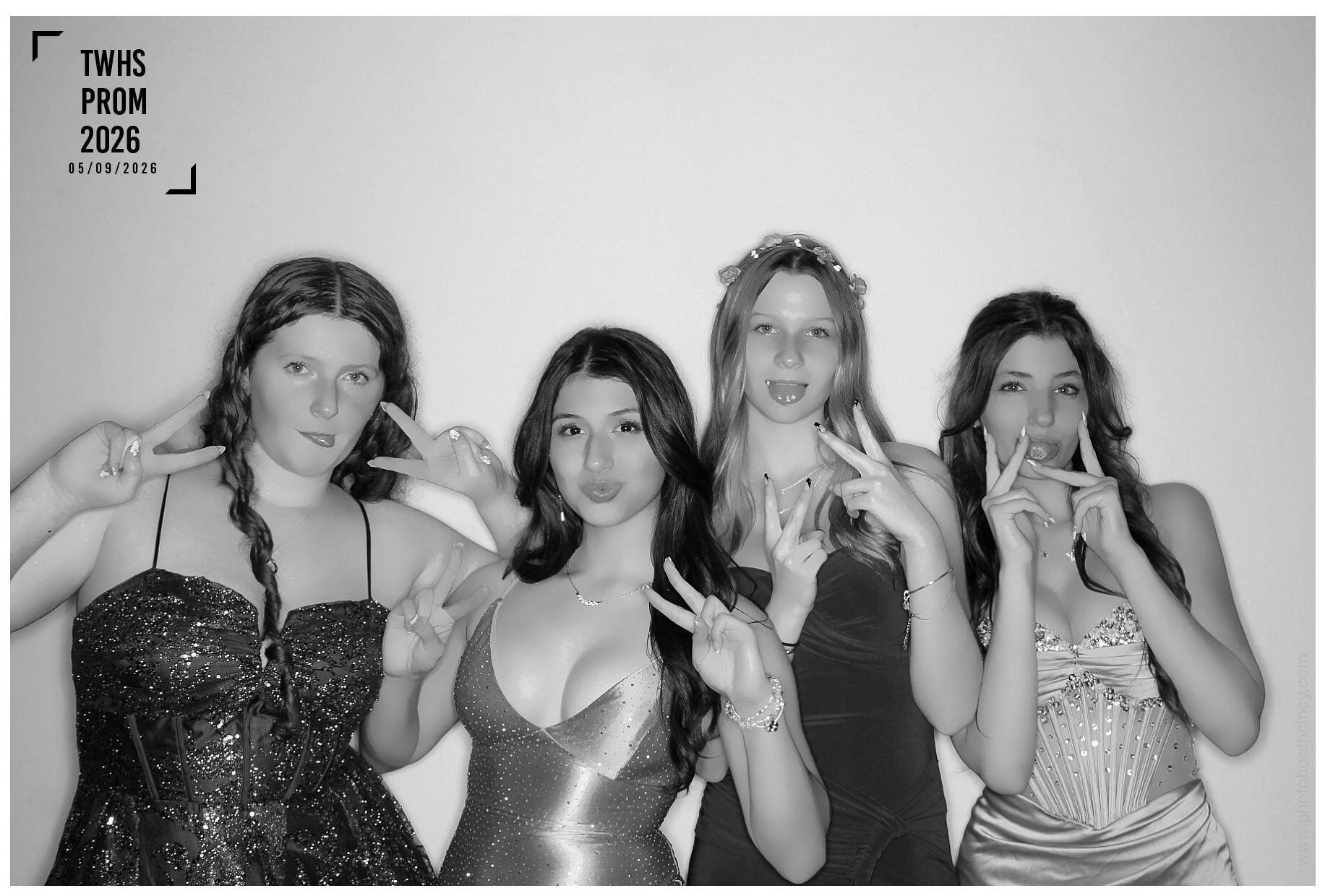 TWHS Prom 2026 | View more photos from the event at gallery.photoboothcincy.com/u/PhotoBoothCincy/TWHS-Prom-2026