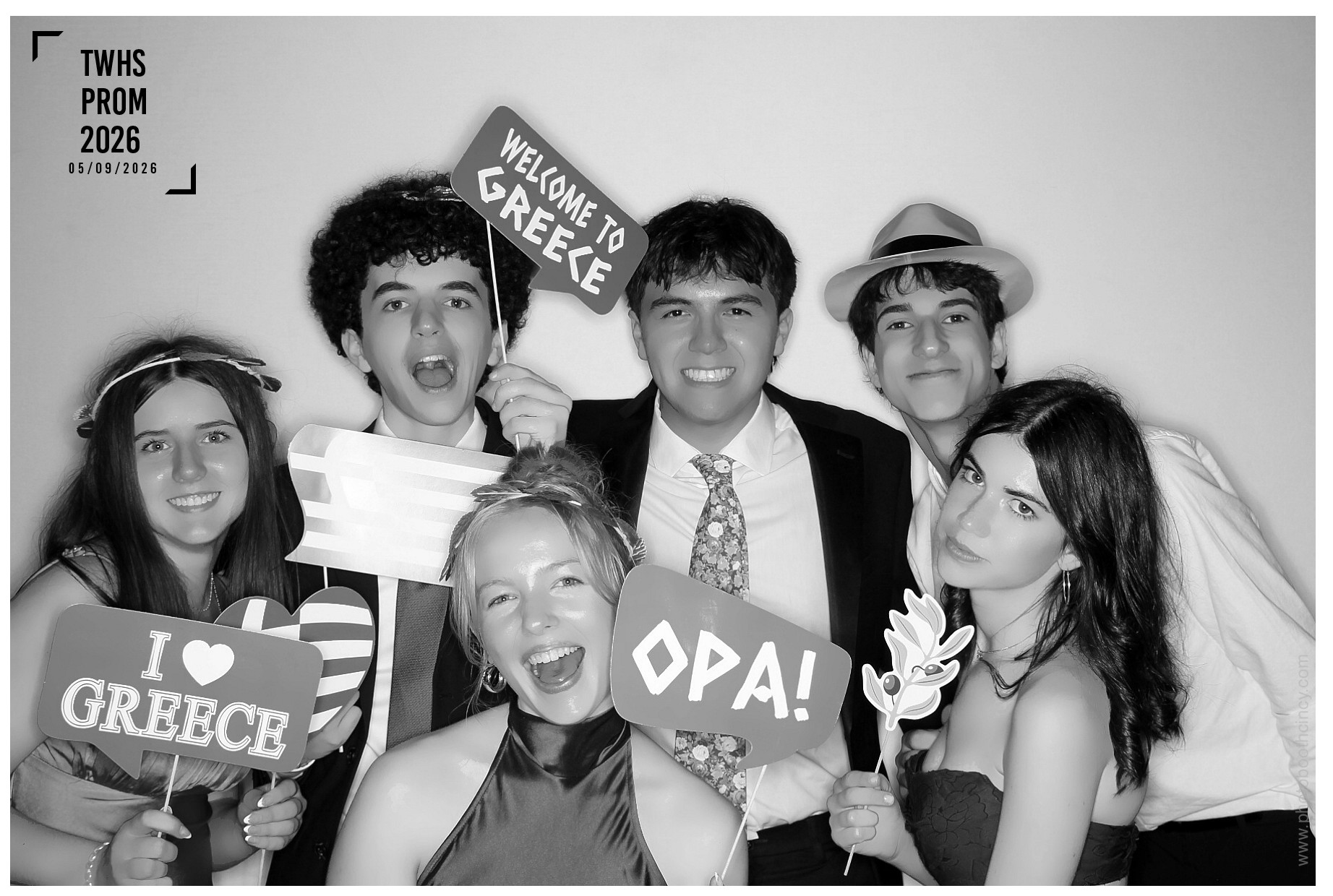 TWHS Prom 2026 | View more photos from the event at gallery.photoboothcincy.com/u/PhotoBoothCincy/TWHS-Prom-2026