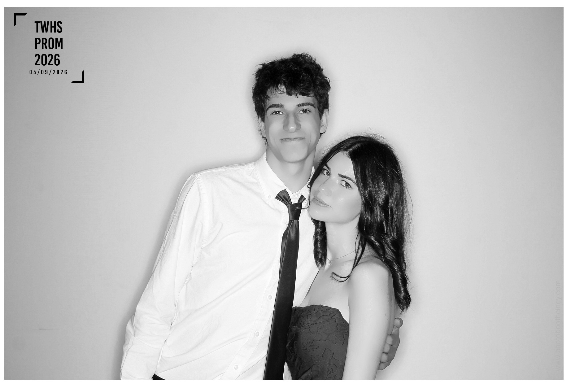 TWHS Prom 2026 | View more photos from the event at gallery.photoboothcincy.com/u/PhotoBoothCincy/TWHS-Prom-2026
