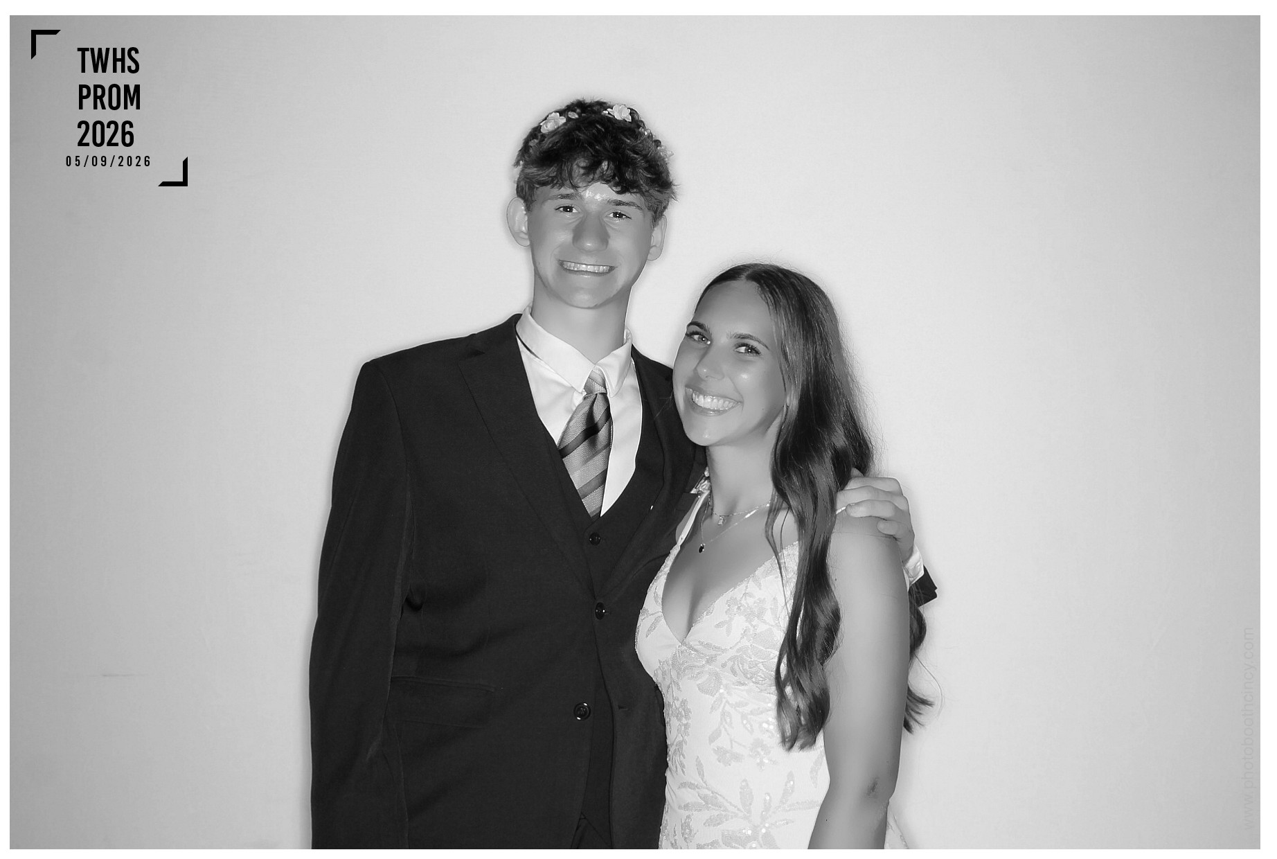 TWHS Prom 2026 | View more photos from the event at gallery.photoboothcincy.com/u/PhotoBoothCincy/TWHS-Prom-2026