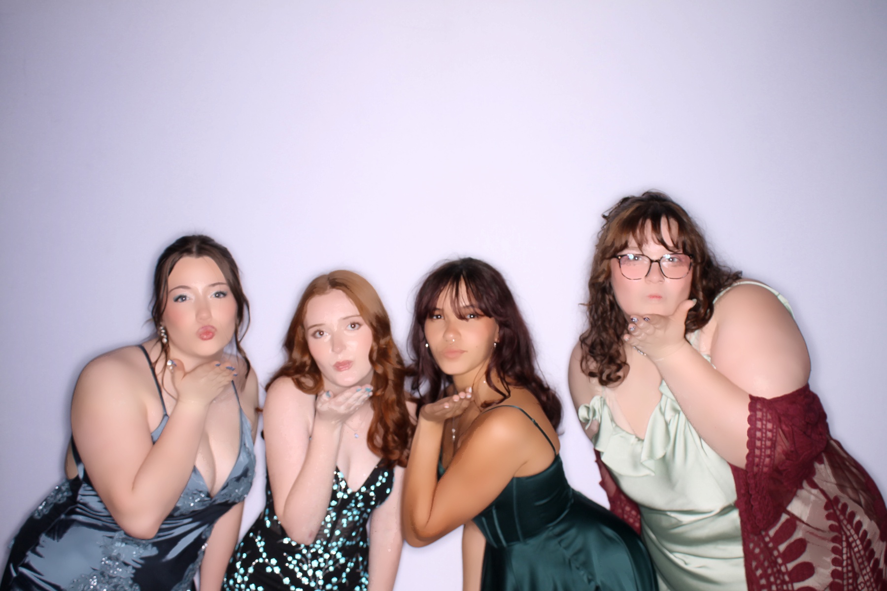 TWHS Prom 2026 | View more photos from the event at gallery.photoboothcincy.com/u/PhotoBoothCincy/TWHS-Prom-2026