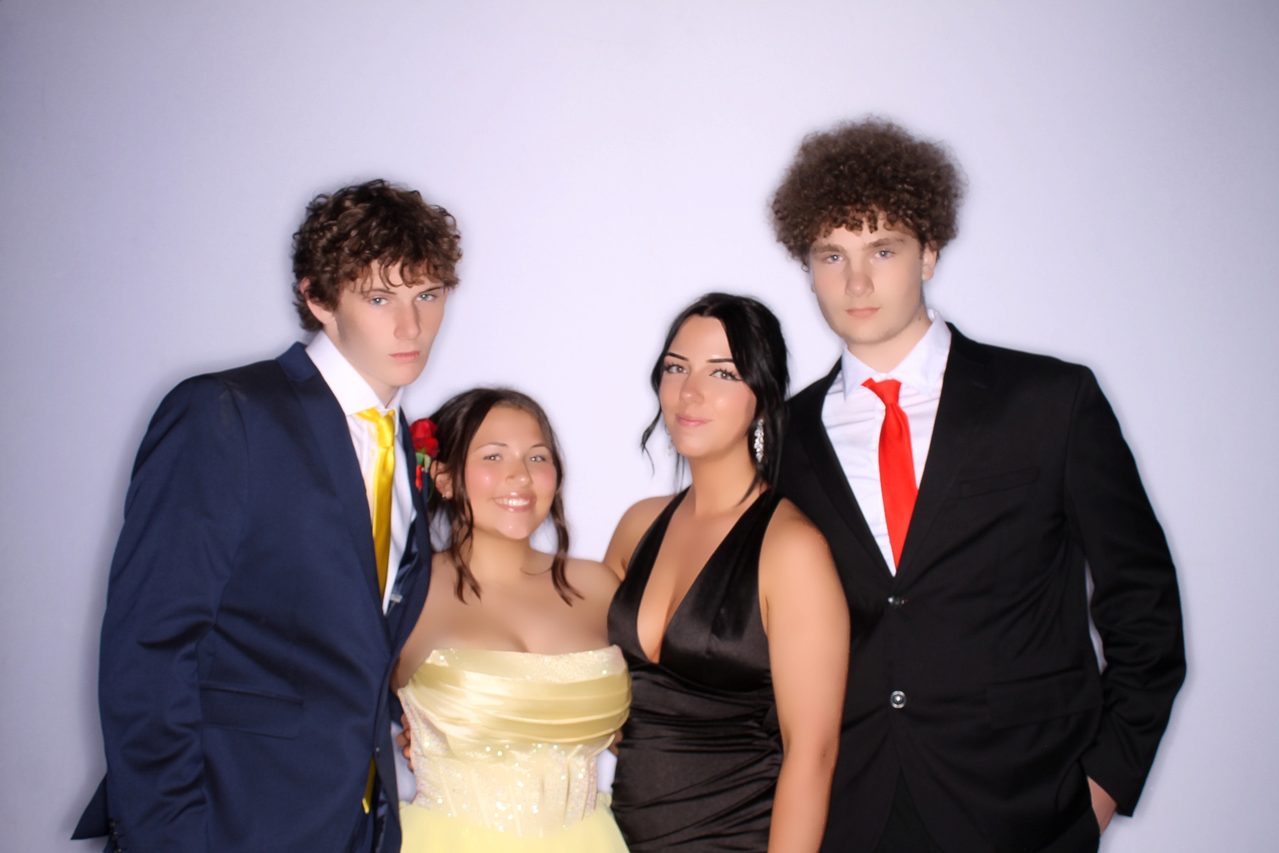 TWHS Prom 2026 | View more photos from the event at gallery.photoboothcincy.com/u/PhotoBoothCincy/TWHS-Prom-2026
