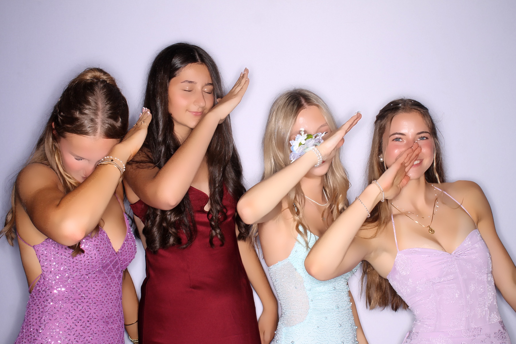 TWHS Prom 2026 | View more photos from the event at gallery.photoboothcincy.com/u/PhotoBoothCincy/TWHS-Prom-2026