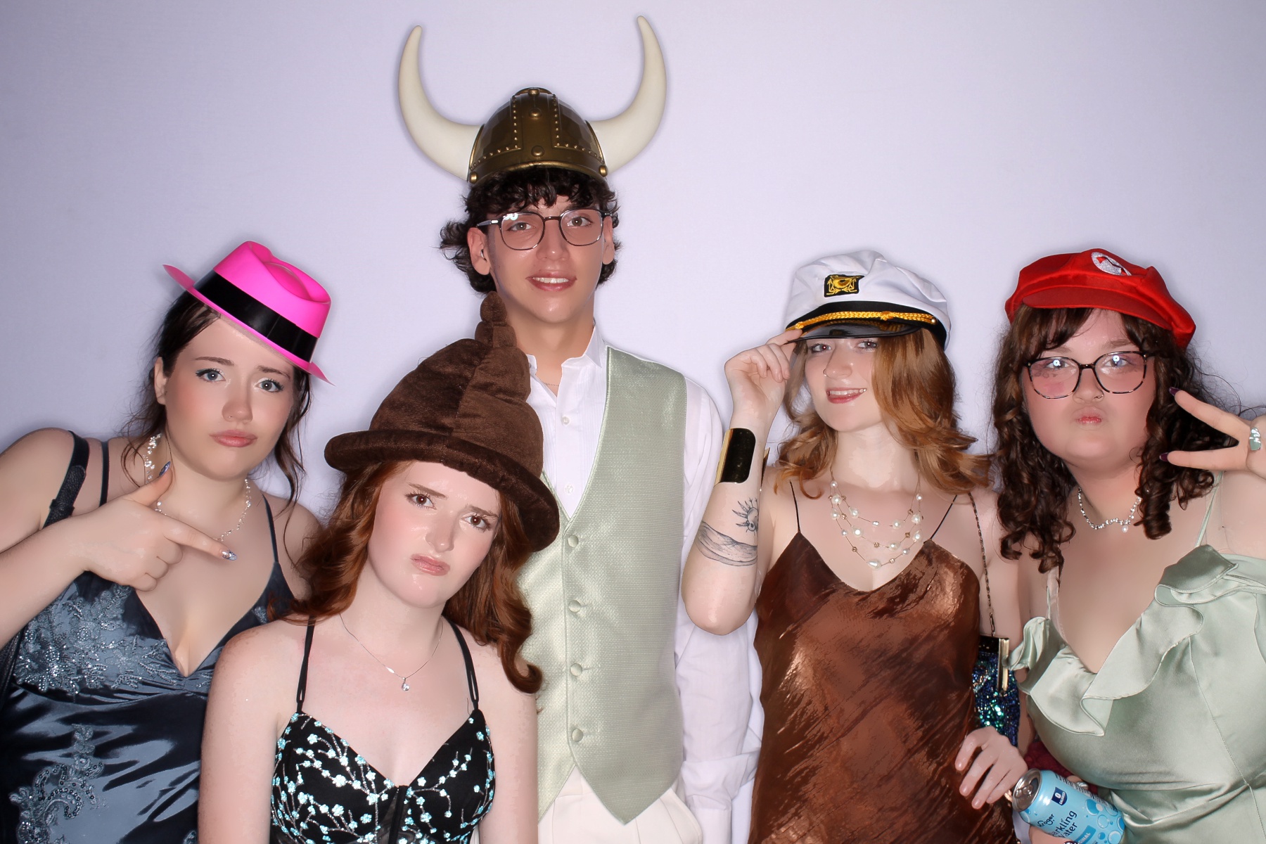 TWHS Prom 2026 | View more photos from the event at gallery.photoboothcincy.com/u/PhotoBoothCincy/TWHS-Prom-2026