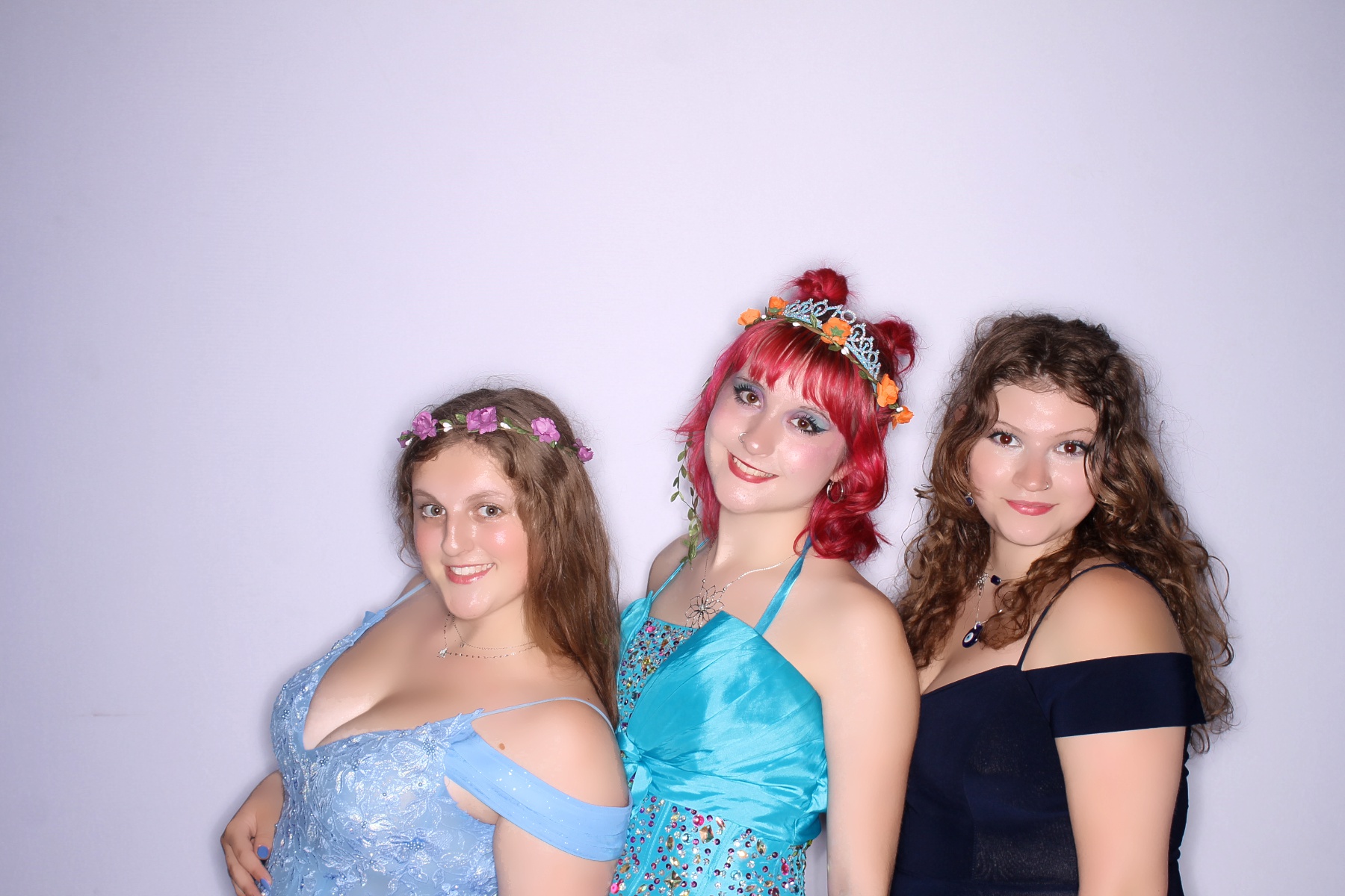 TWHS Prom 2026 | View more photos from the event at gallery.photoboothcincy.com/u/PhotoBoothCincy/TWHS-Prom-2026