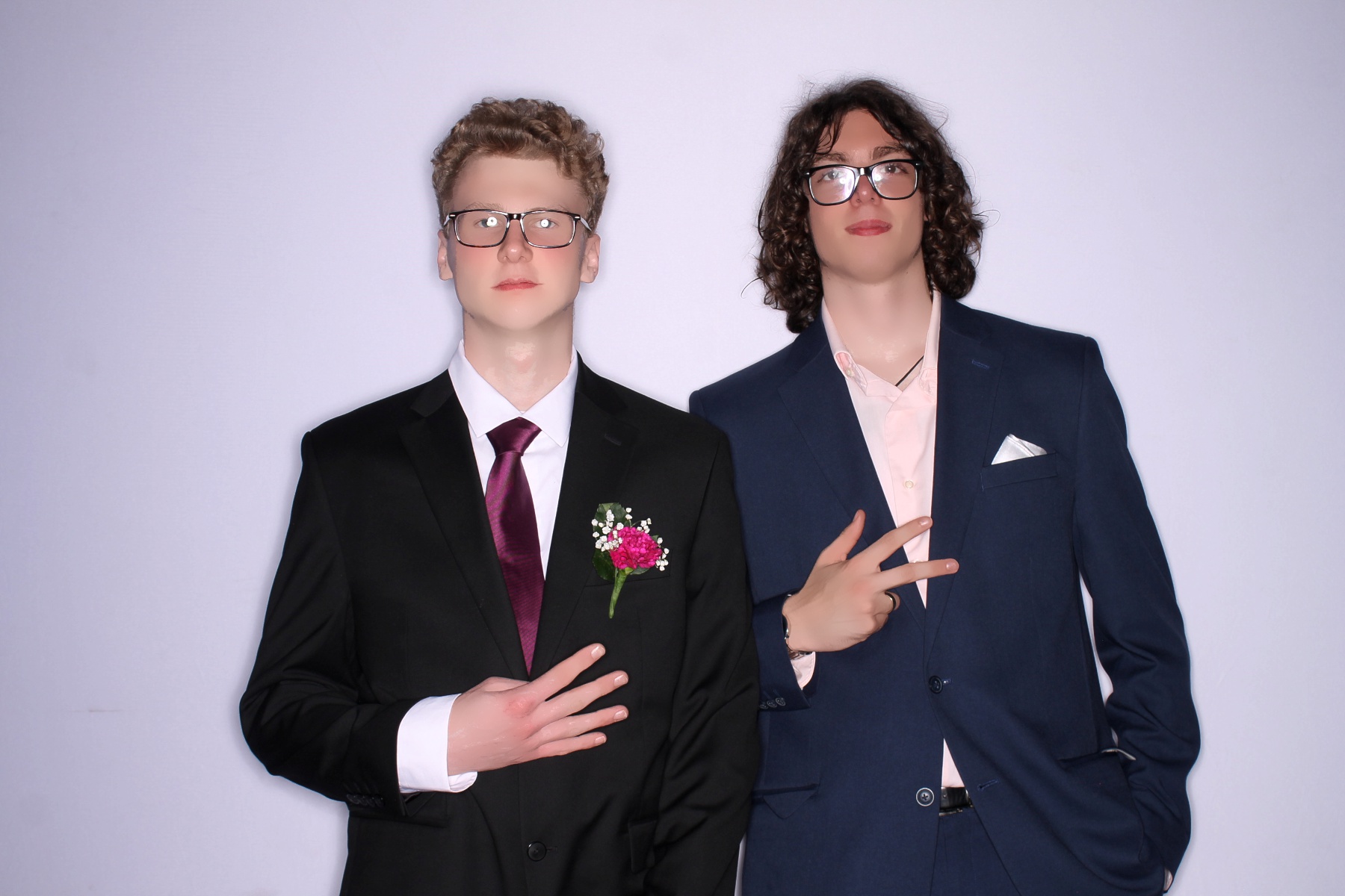 TWHS Prom 2026 | View more photos from the event at gallery.photoboothcincy.com/u/PhotoBoothCincy/TWHS-Prom-2026