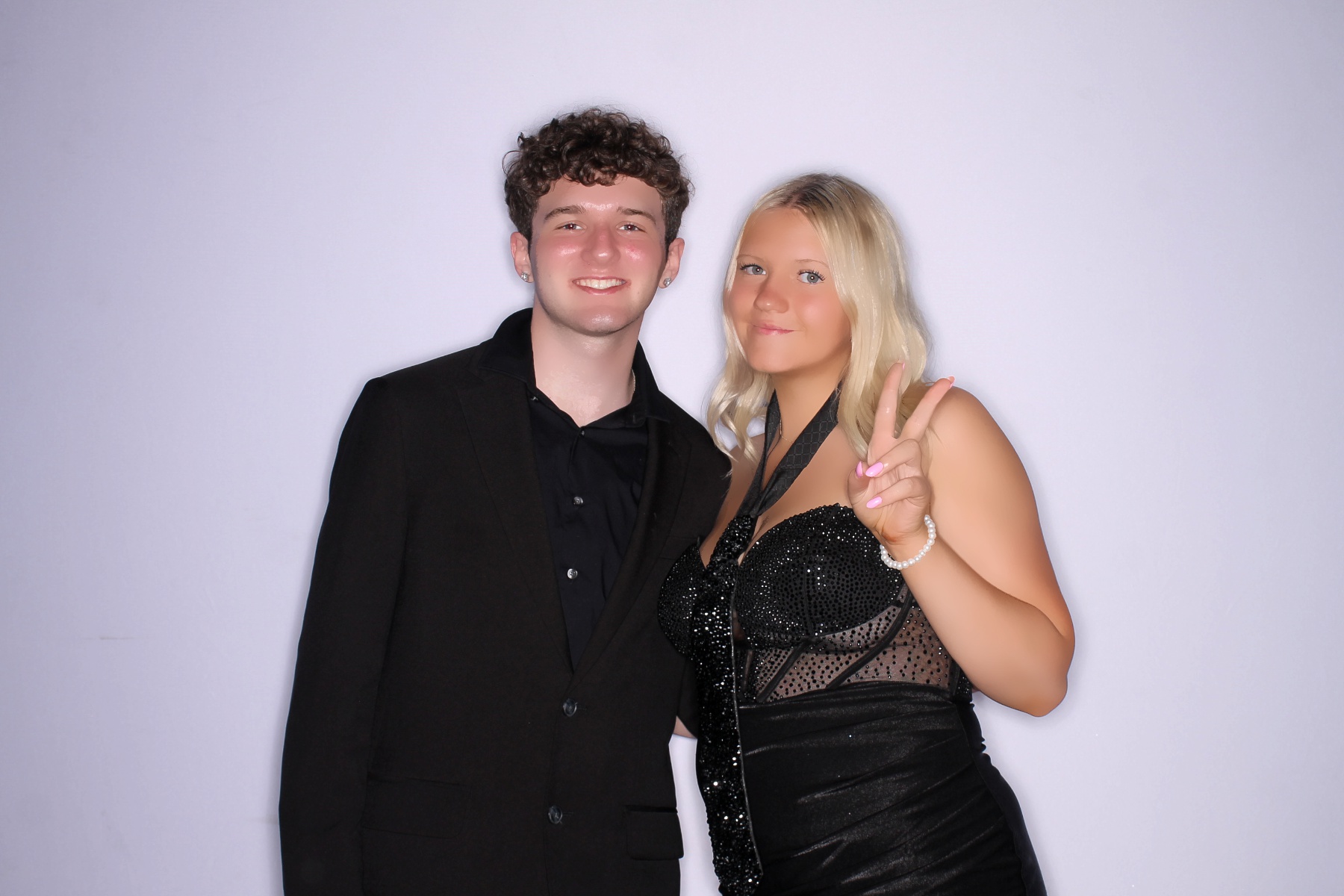 TWHS Prom 2026 | View more photos from the event at gallery.photoboothcincy.com/u/PhotoBoothCincy/TWHS-Prom-2026