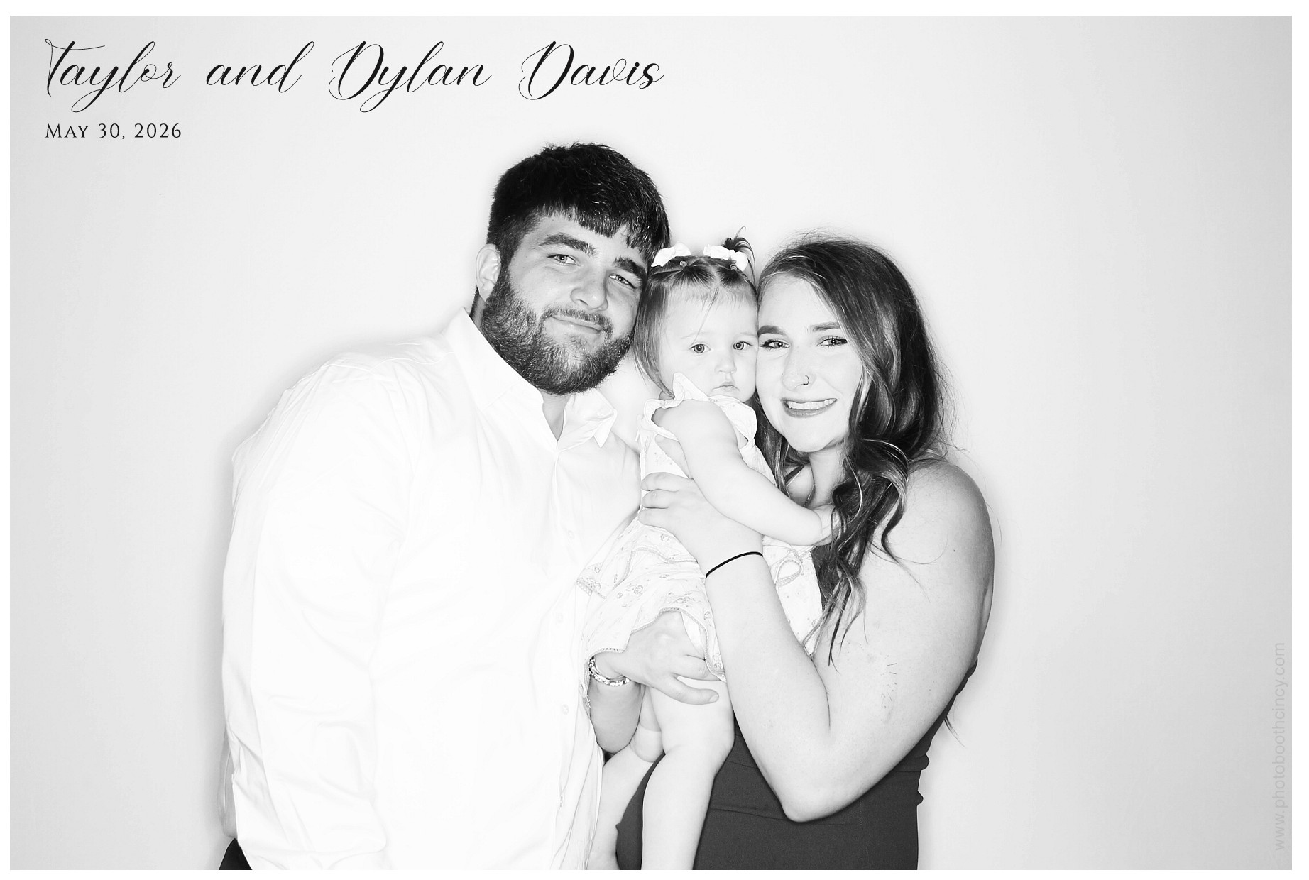 Taylor & Dylan Davis | View more photos from the event at gallery.photoboothcincy.com/u/PhotoBoothCincy/Taylor-Dylan-Davis