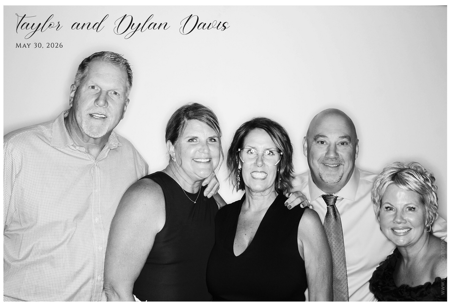 Taylor & Dylan Davis | View more photos from the event at gallery.photoboothcincy.com/u/PhotoBoothCincy/Taylor-Dylan-Davis
