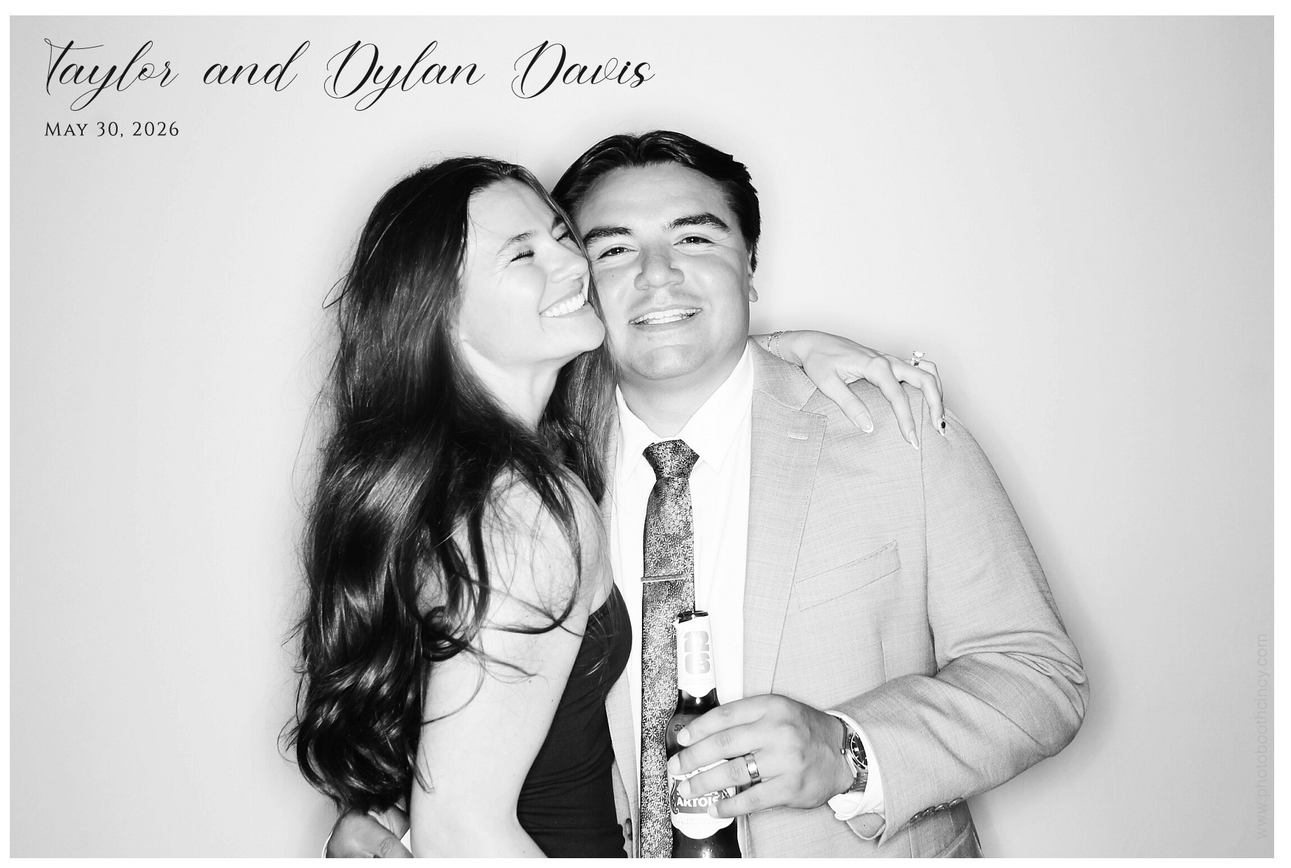 Taylor & Dylan Davis | View more photos from the event at gallery.photoboothcincy.com/u/PhotoBoothCincy/Taylor-Dylan-Davis