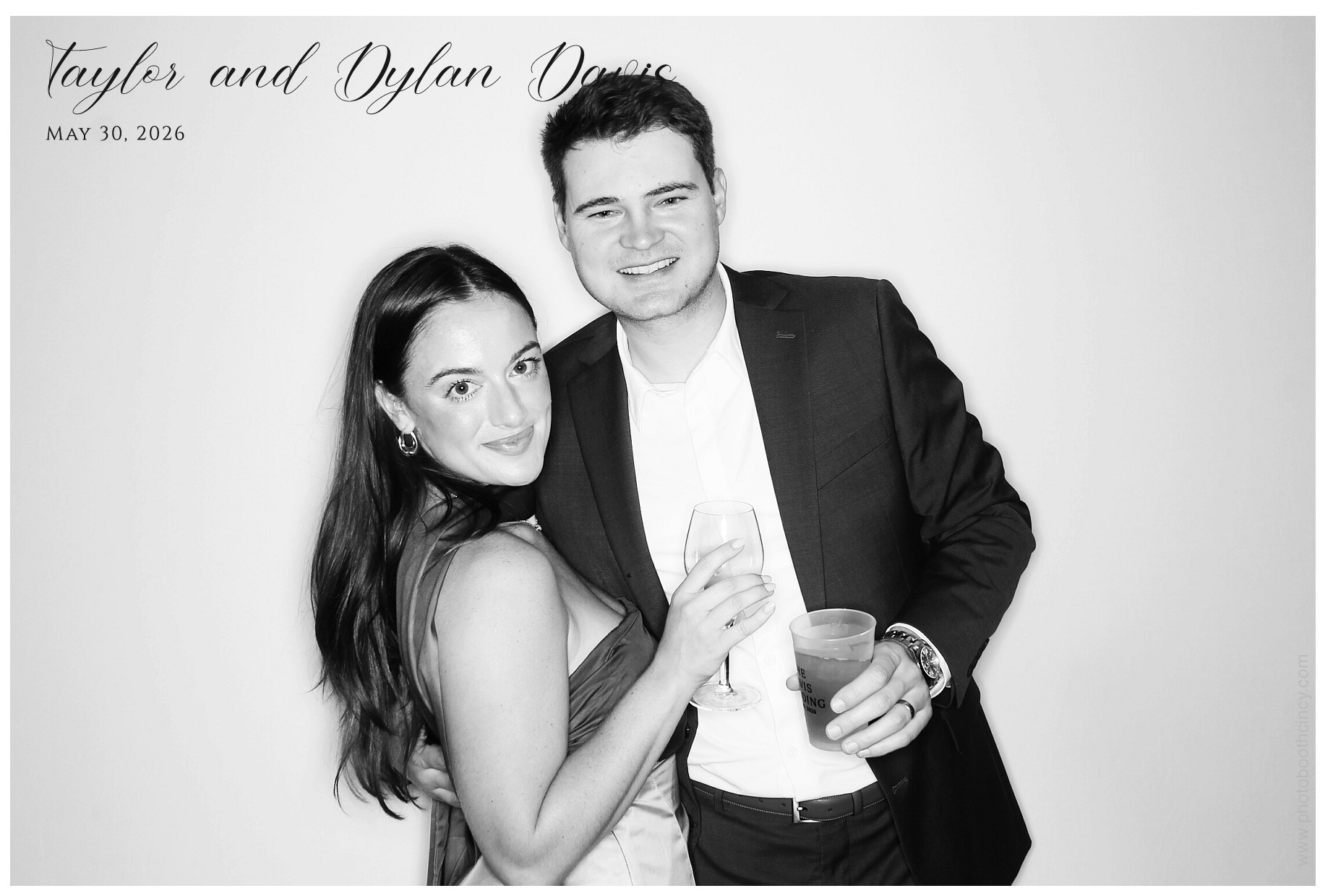 Taylor & Dylan Davis | View more photos from the event at gallery.photoboothcincy.com/u/PhotoBoothCincy/Taylor-Dylan-Davis