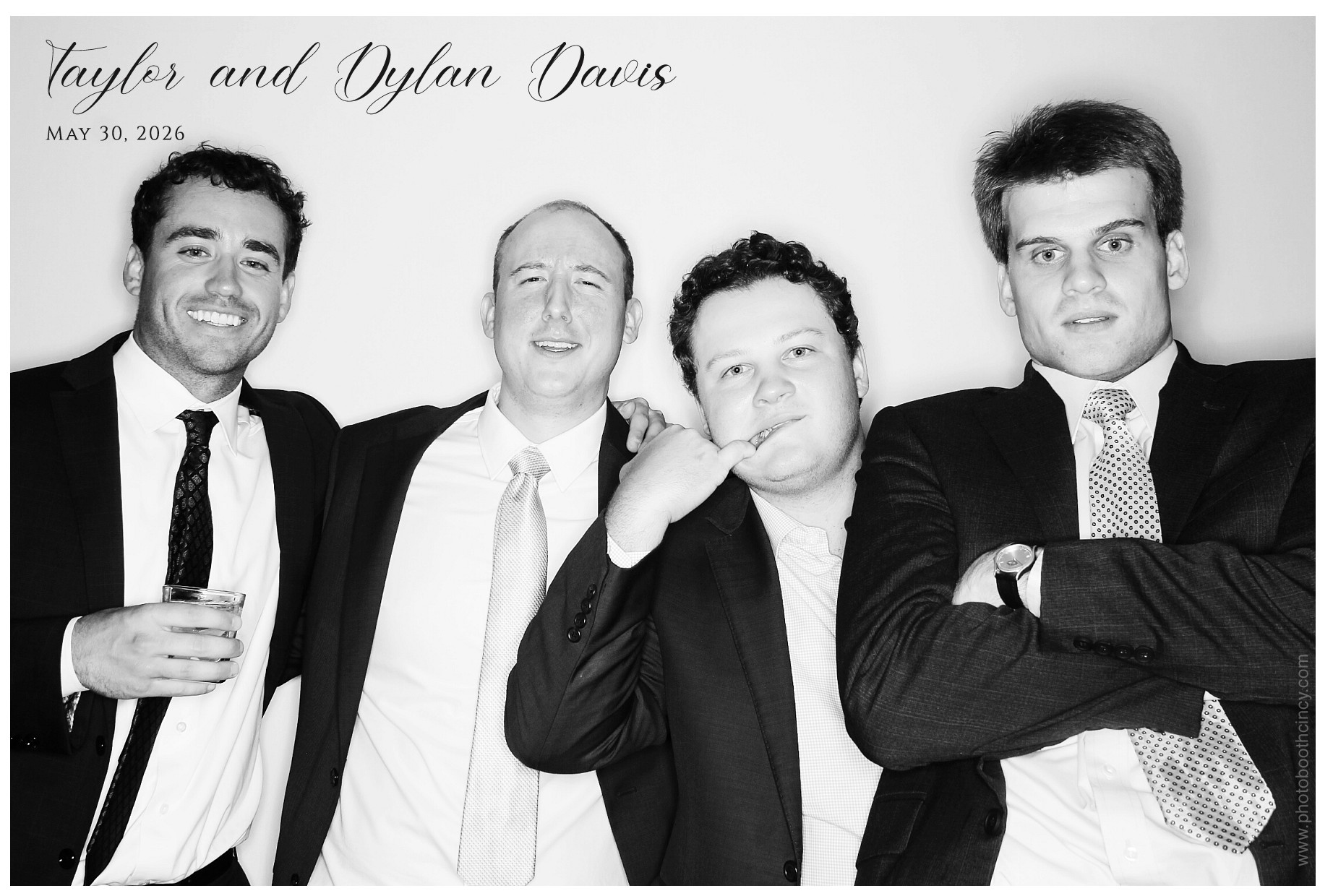Taylor & Dylan Davis | View more photos from the event at gallery.photoboothcincy.com/u/PhotoBoothCincy/Taylor-Dylan-Davis