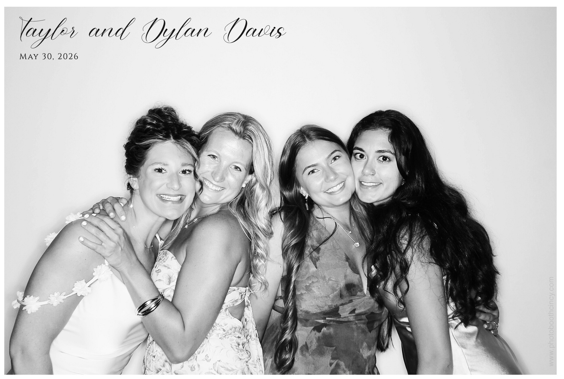 Taylor & Dylan Davis | View more photos from the event at gallery.photoboothcincy.com/u/PhotoBoothCincy/Taylor-Dylan-Davis
