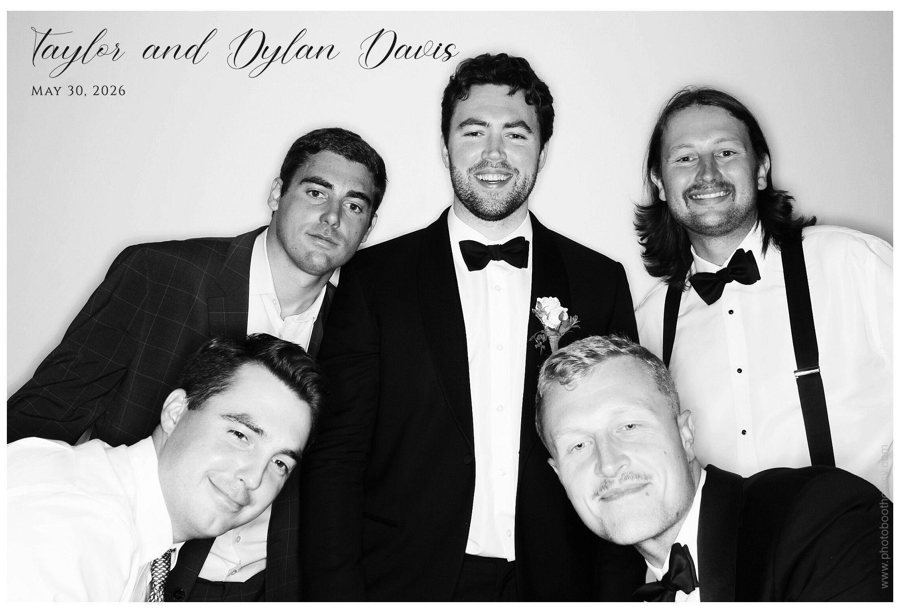 Taylor & Dylan Davis | View more photos from the event at gallery.photoboothcincy.com/u/PhotoBoothCincy/Taylor-Dylan-Davis