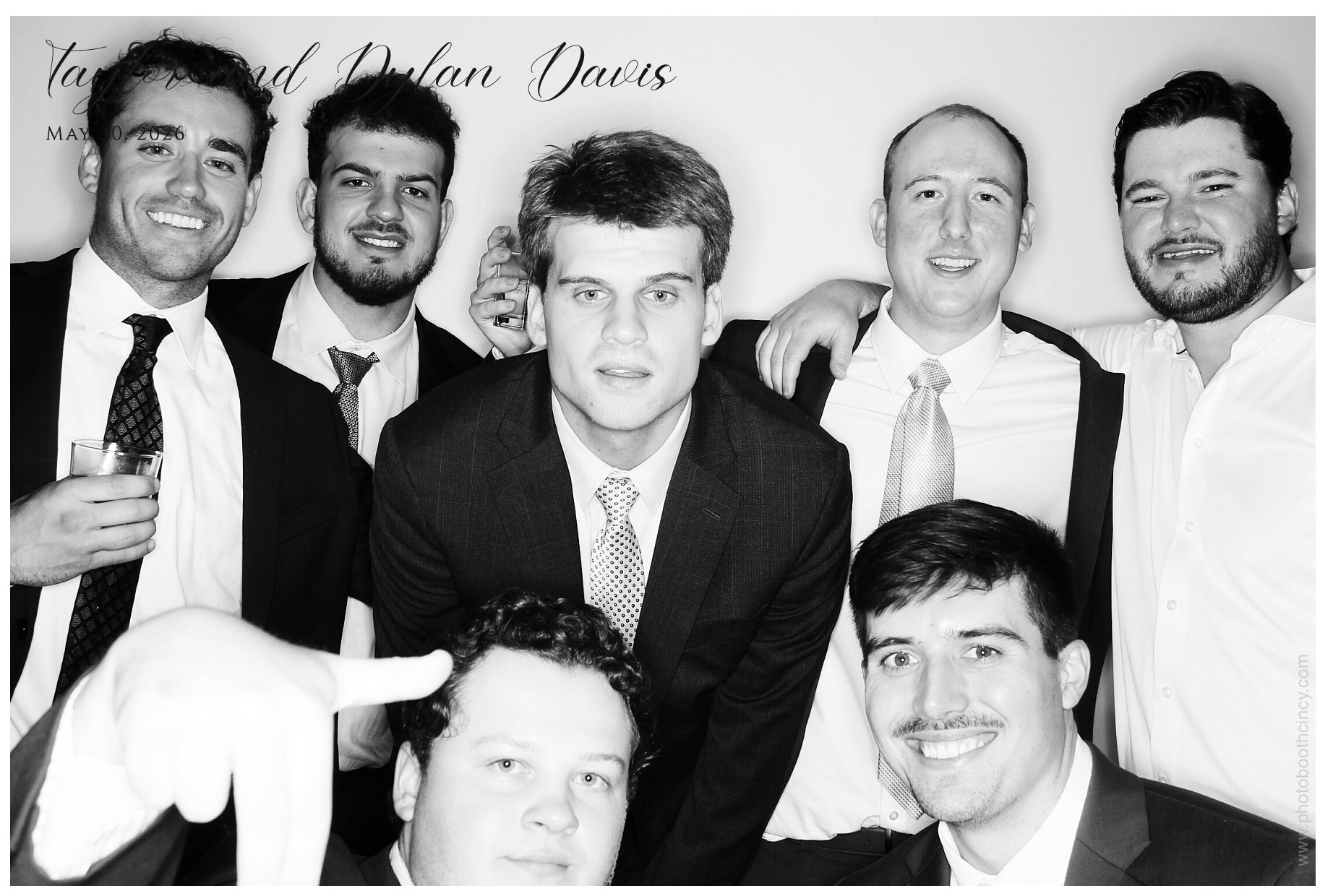 Taylor & Dylan Davis | View more photos from the event at gallery.photoboothcincy.com/u/PhotoBoothCincy/Taylor-Dylan-Davis