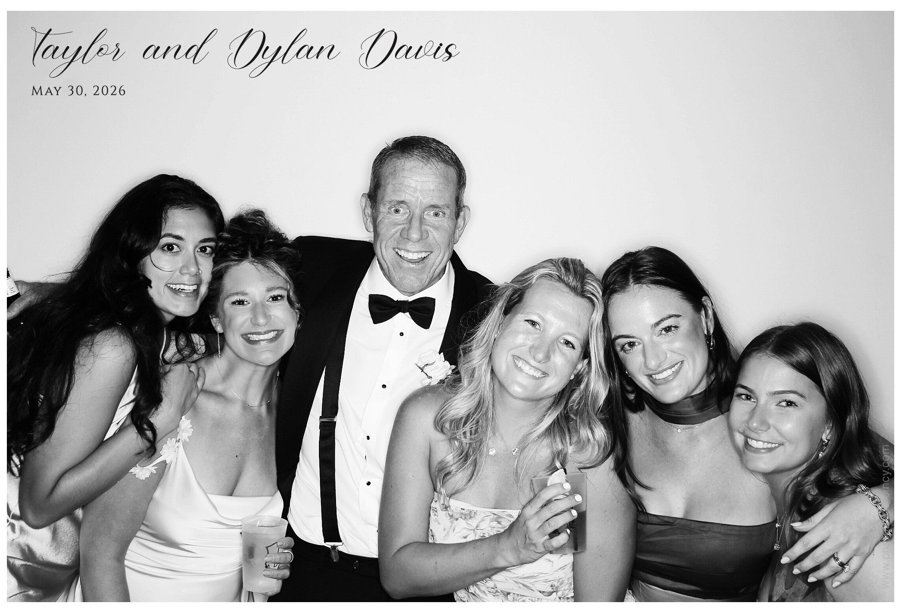 Taylor & Dylan Davis | View more photos from the event at gallery.photoboothcincy.com/u/PhotoBoothCincy/Taylor-Dylan-Davis