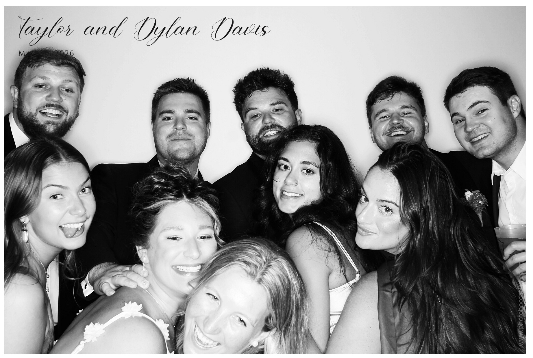Taylor & Dylan Davis | View more photos from the event at gallery.photoboothcincy.com/u/PhotoBoothCincy/Taylor-Dylan-Davis
