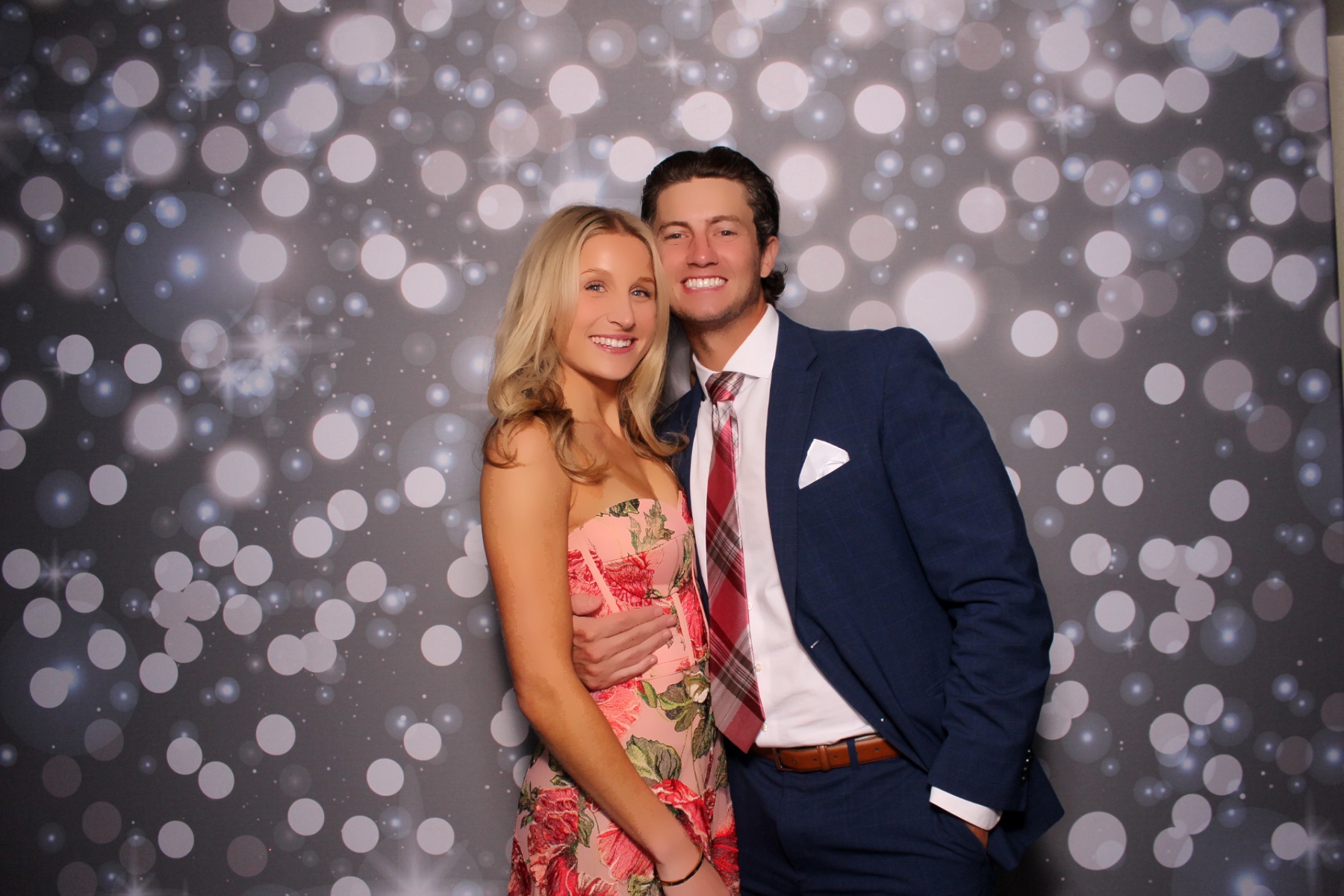 Taylor & Mitchell | View more photos from the event at gallery.photoboothcincy.com/u/PhotoBoothCincy/Taylor-Mitchell