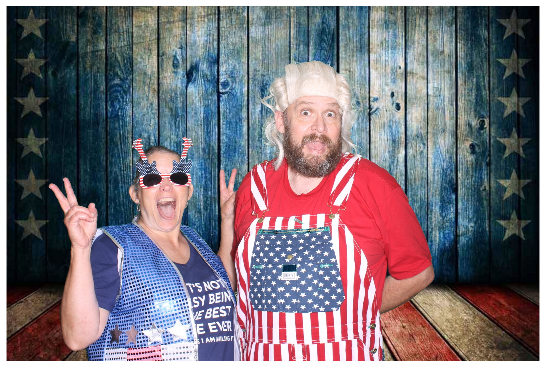 Taylor's July Party!! | View more photos from the event at gallery.photoboothcincy.com/u/PhotoBoothCincy/Taylors-July-Party