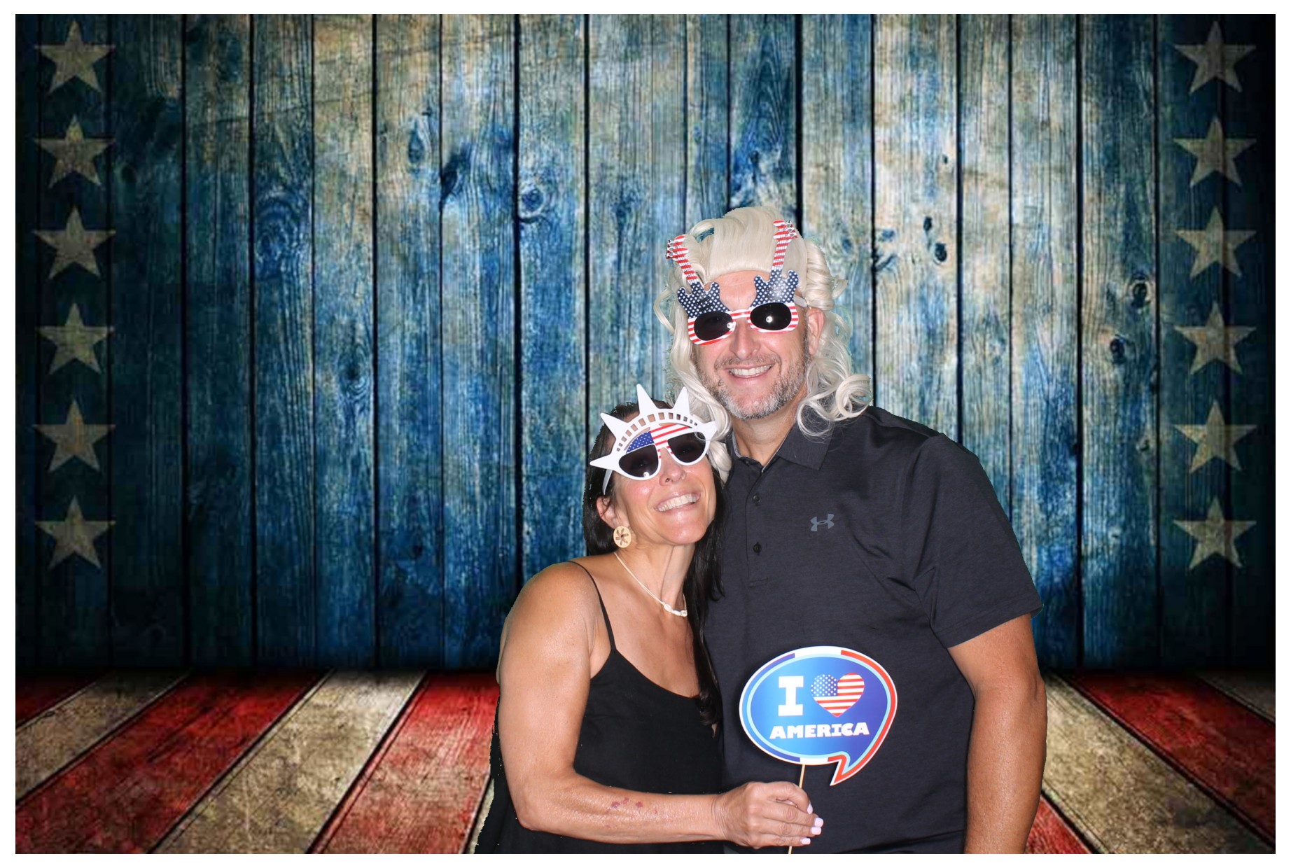 Taylor's July Party!! | View more photos from the event at gallery.photoboothcincy.com/u/PhotoBoothCincy/Taylors-July-Party