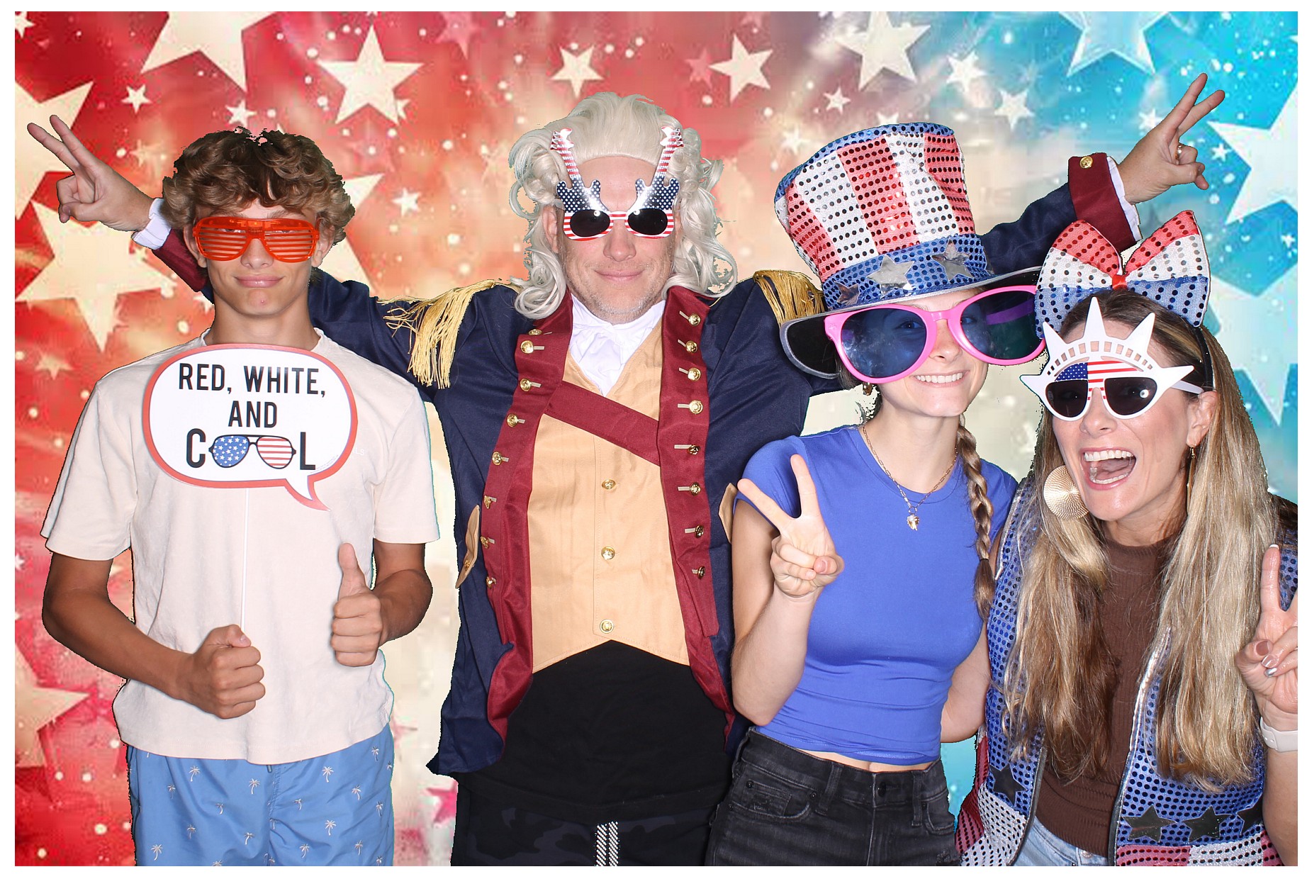 Taylor's July Party!! | View more photos from the event at gallery.photoboothcincy.com/u/PhotoBoothCincy/Taylors-July-Party