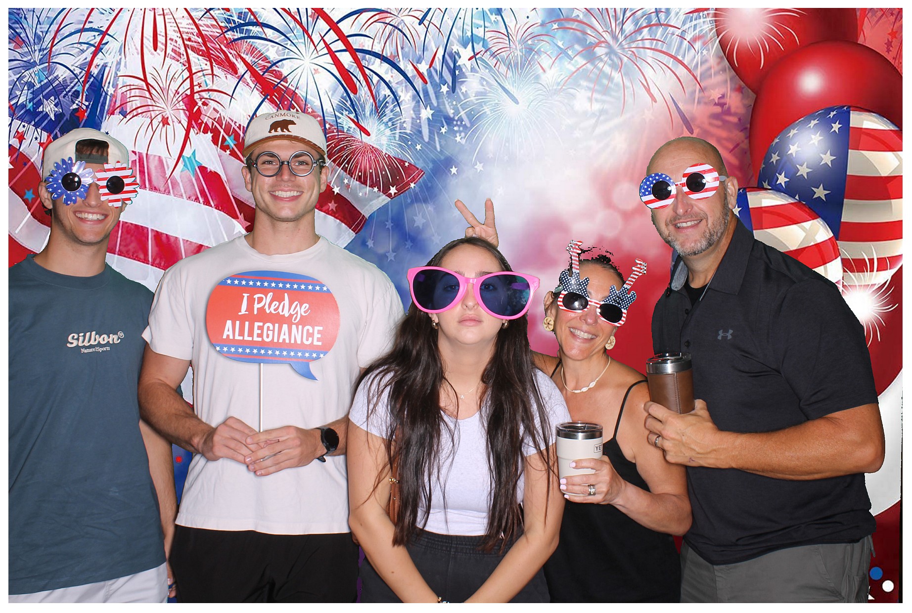Taylor's July Party!! | View more photos from the event at gallery.photoboothcincy.com/u/PhotoBoothCincy/Taylors-July-Party