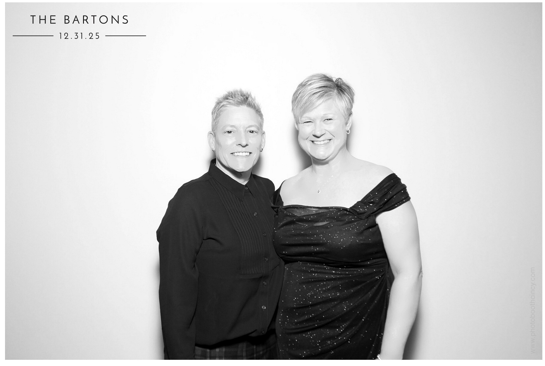 The Bartons | View more photos from the event at gallery.photoboothcincy.com/u/PhotoBoothCincy/The-Bartons