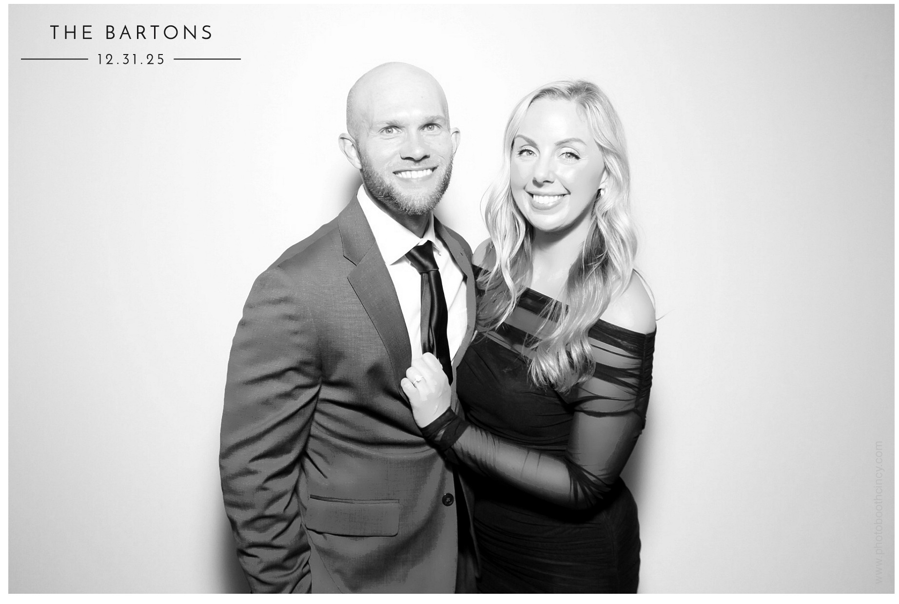 The Bartons | View more photos from the event at gallery.photoboothcincy.com/u/PhotoBoothCincy/The-Bartons