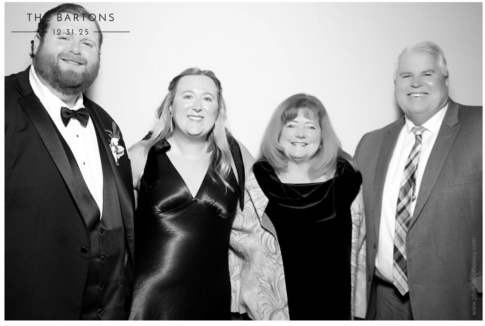The Bartons | View more photos from the event at gallery.photoboothcincy.com/u/PhotoBoothCincy/The-Bartons