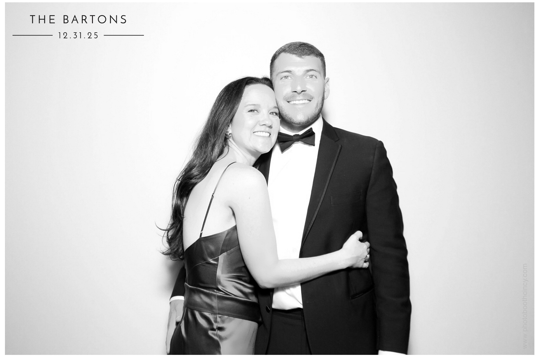 The Bartons | View more photos from the event at gallery.photoboothcincy.com/u/PhotoBoothCincy/The-Bartons