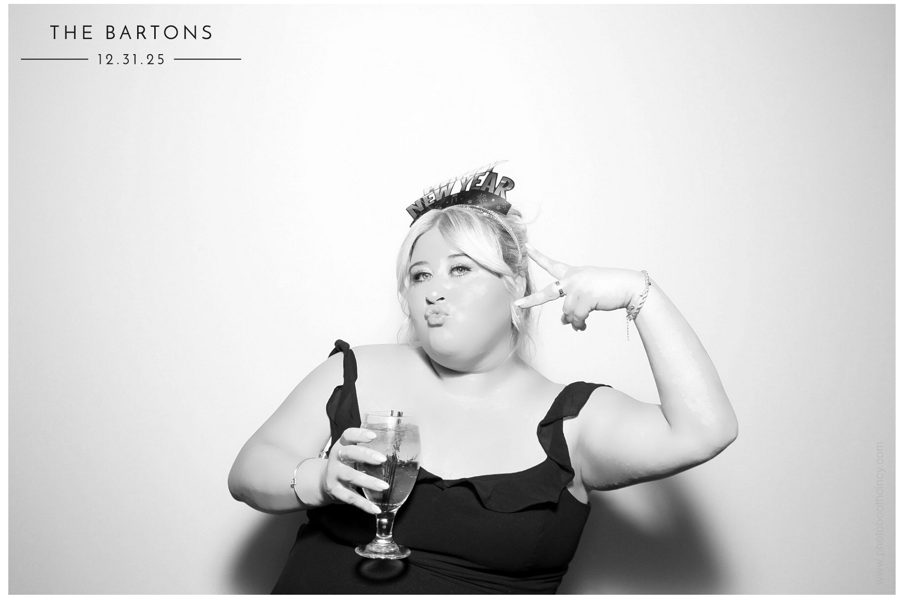 The Bartons | View more photos from the event at gallery.photoboothcincy.com/u/PhotoBoothCincy/The-Bartons